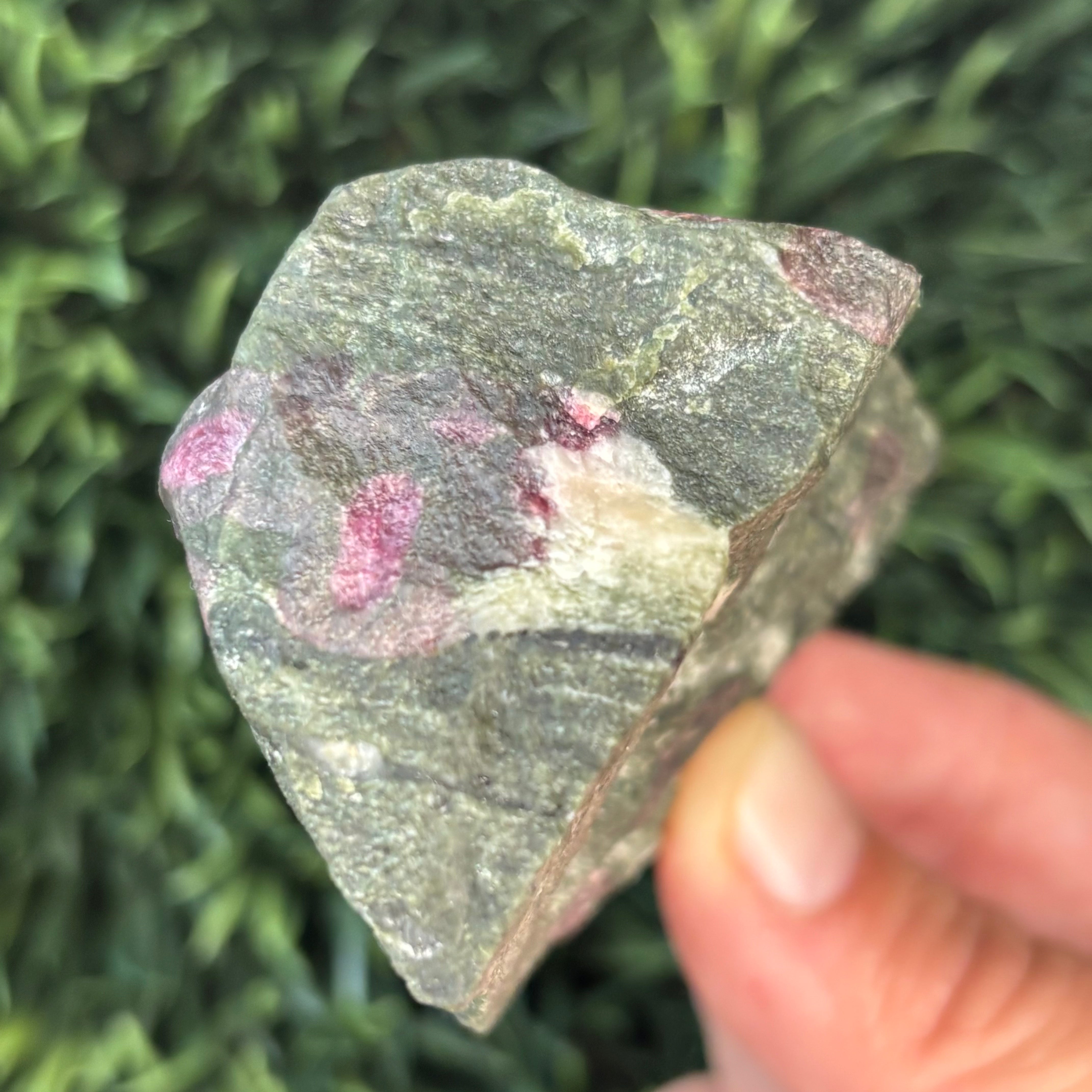 Eudialyte - 005
