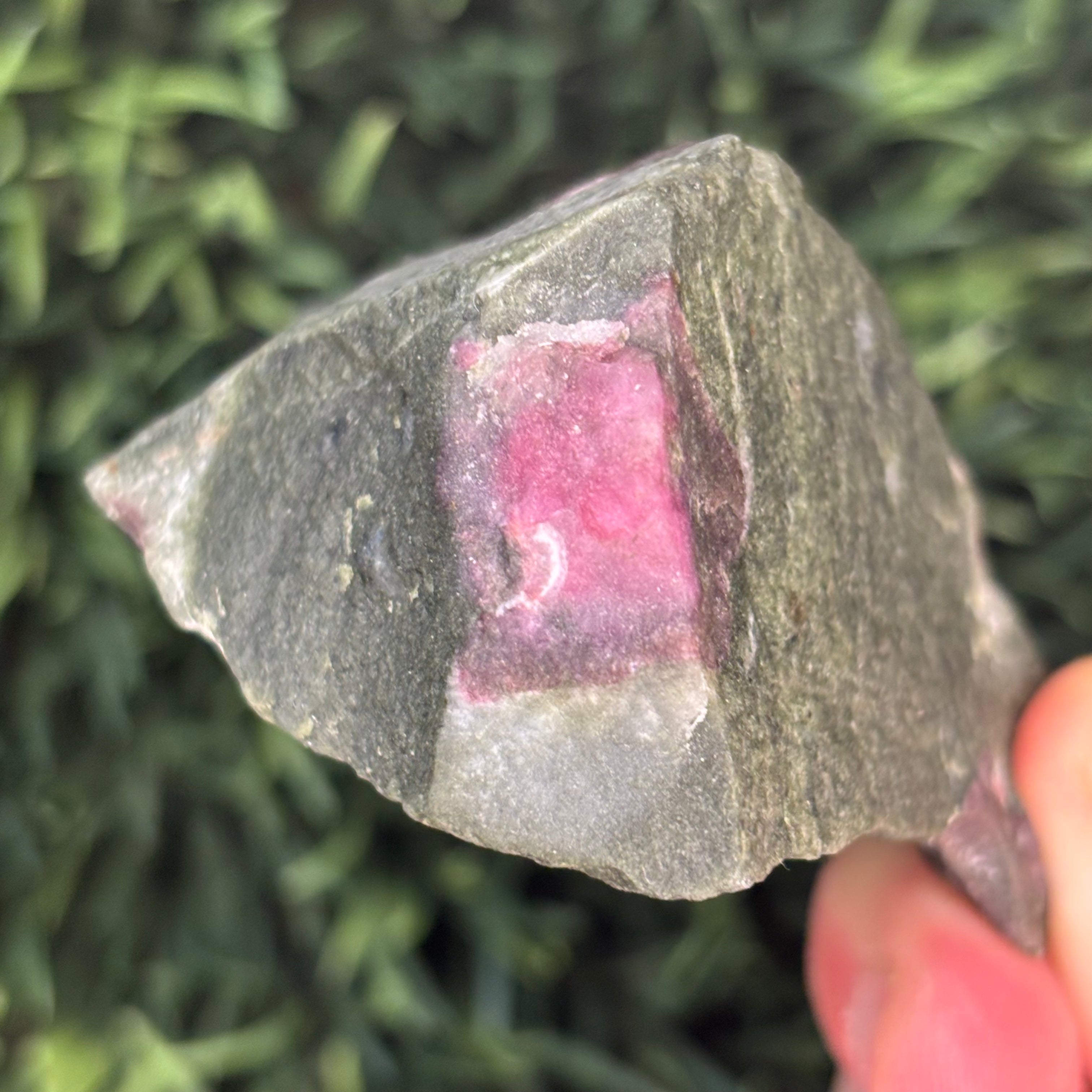 Eudialyte - 016