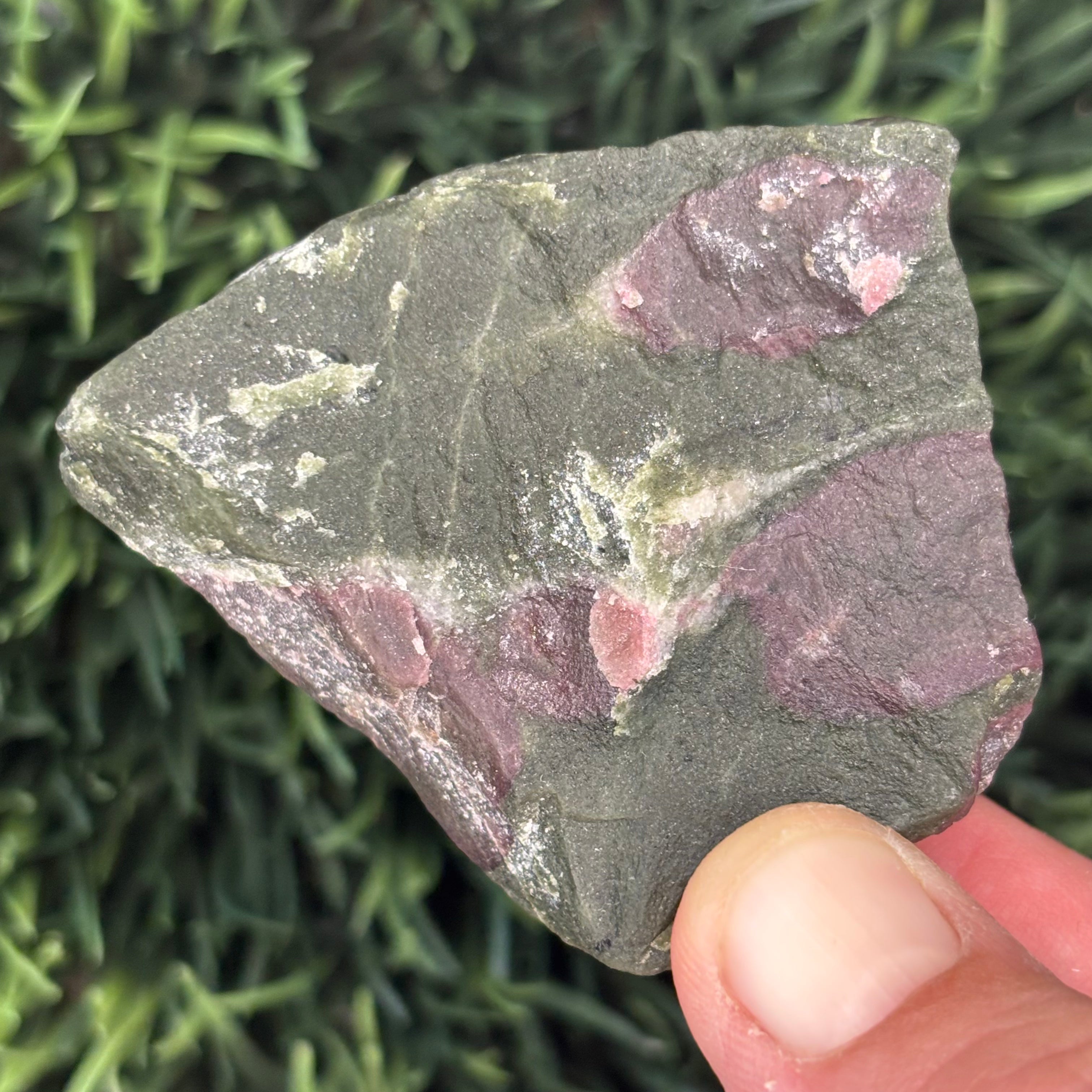 Eudialyte - 017
