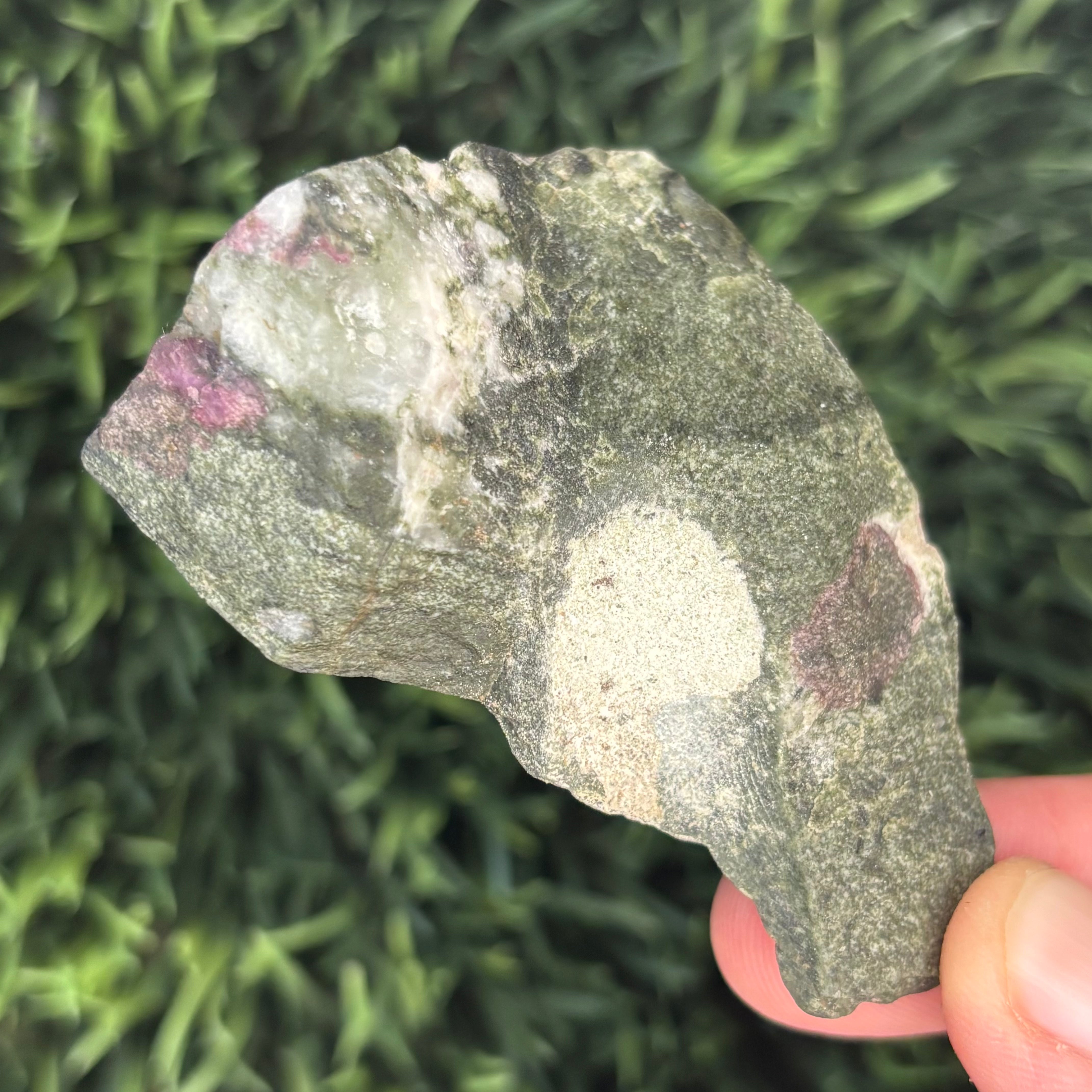 Eudialyte - 019