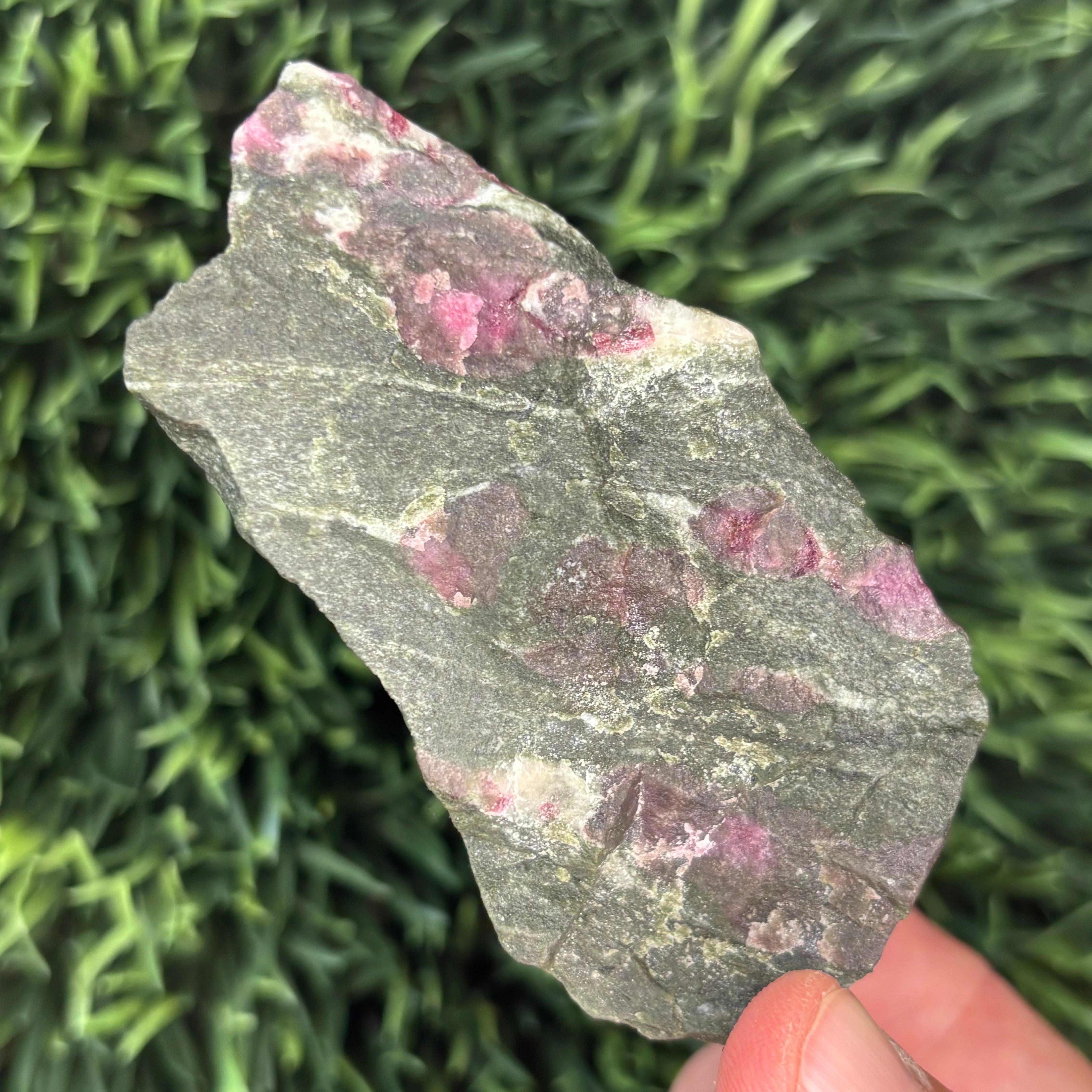 Eudialyte - 028