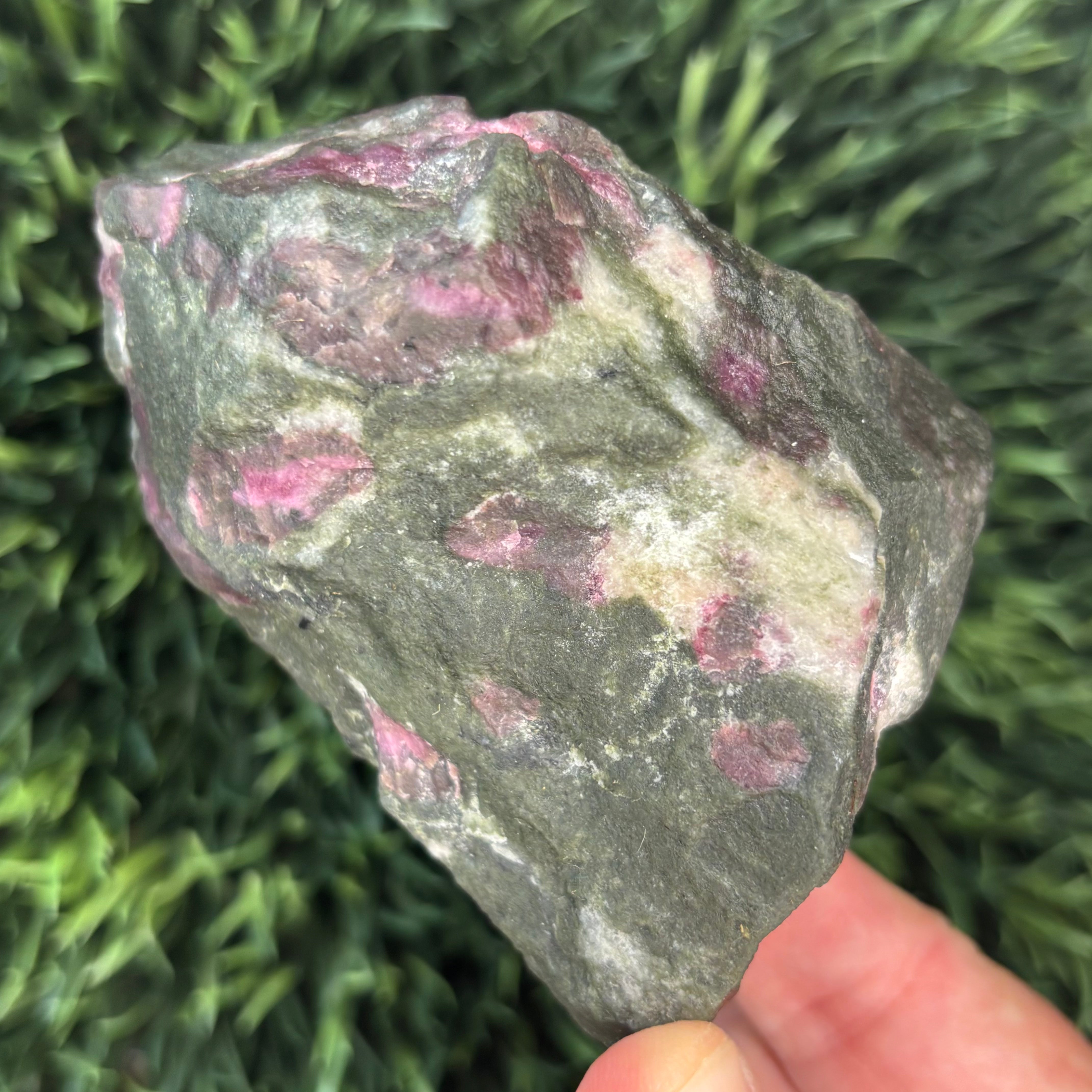 Eudialyte - 033