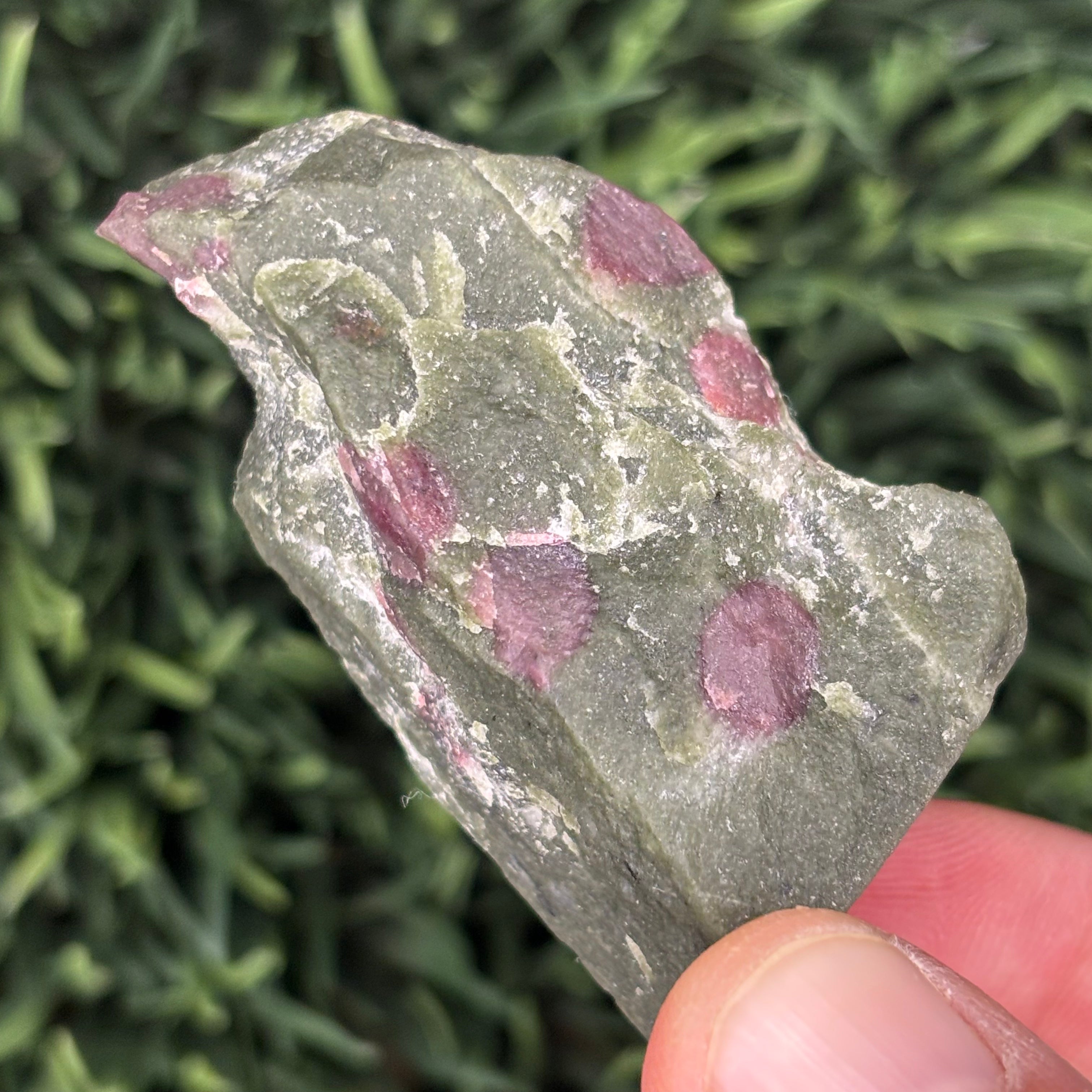 Eudialyte - 010