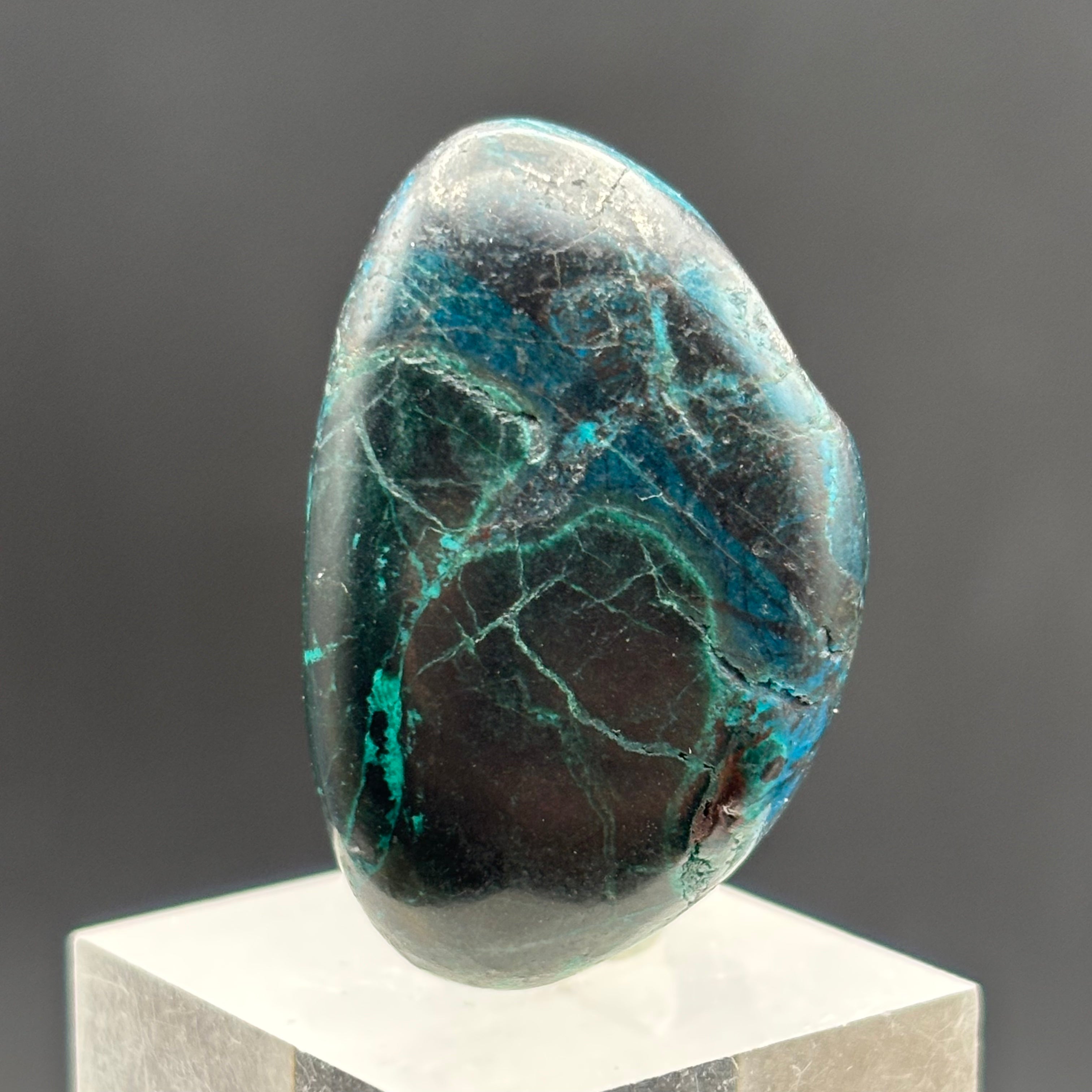 Magic 8 Polished Stone - 050