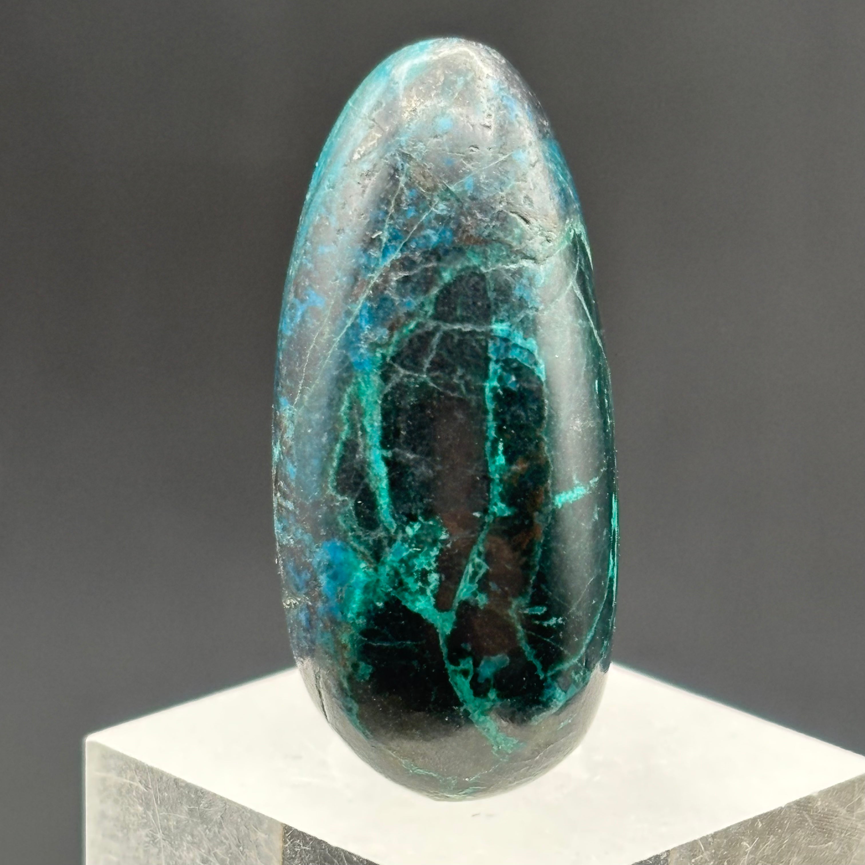 Magic 8 Polished Stone - 050