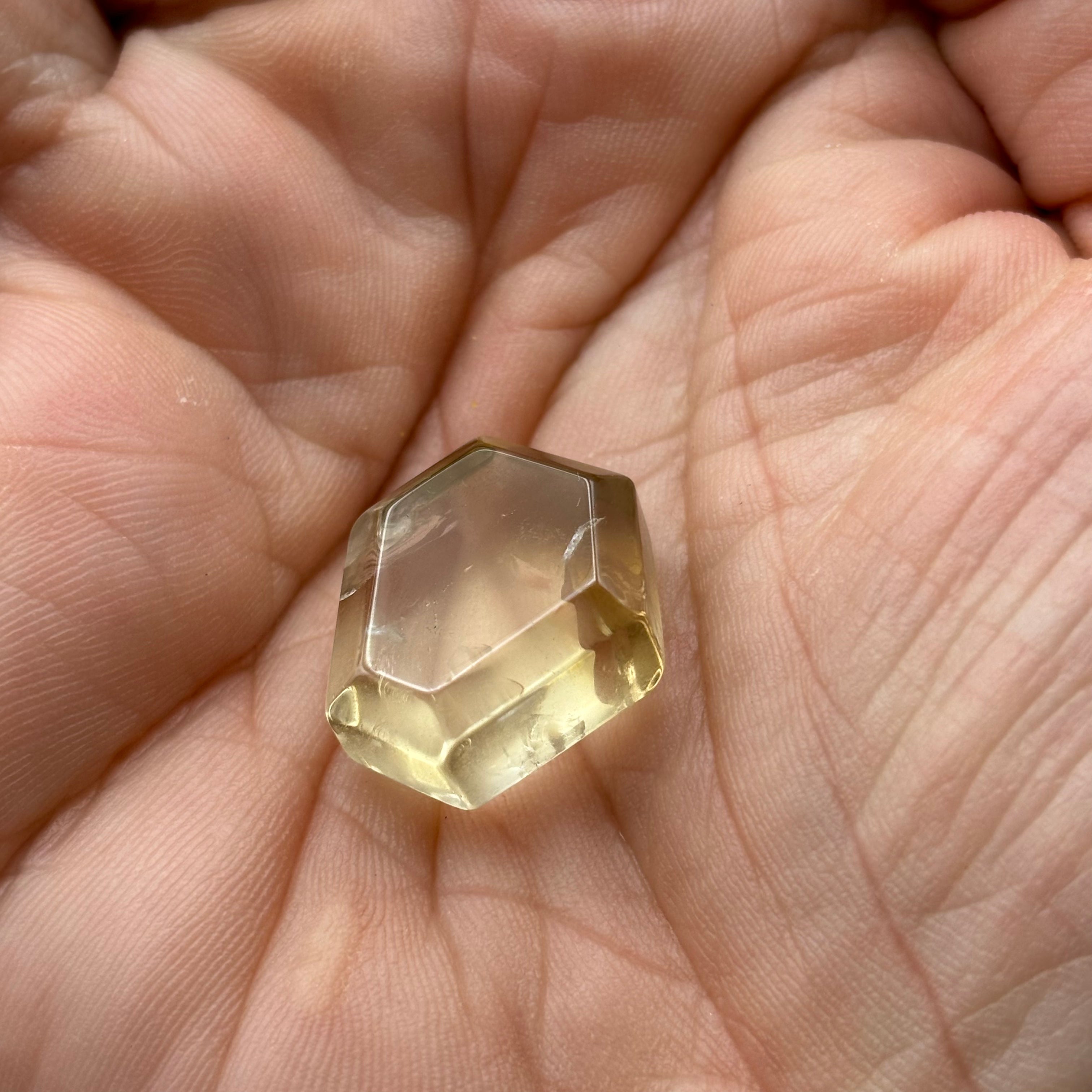 Citrine Crystal Cross-Section - 015