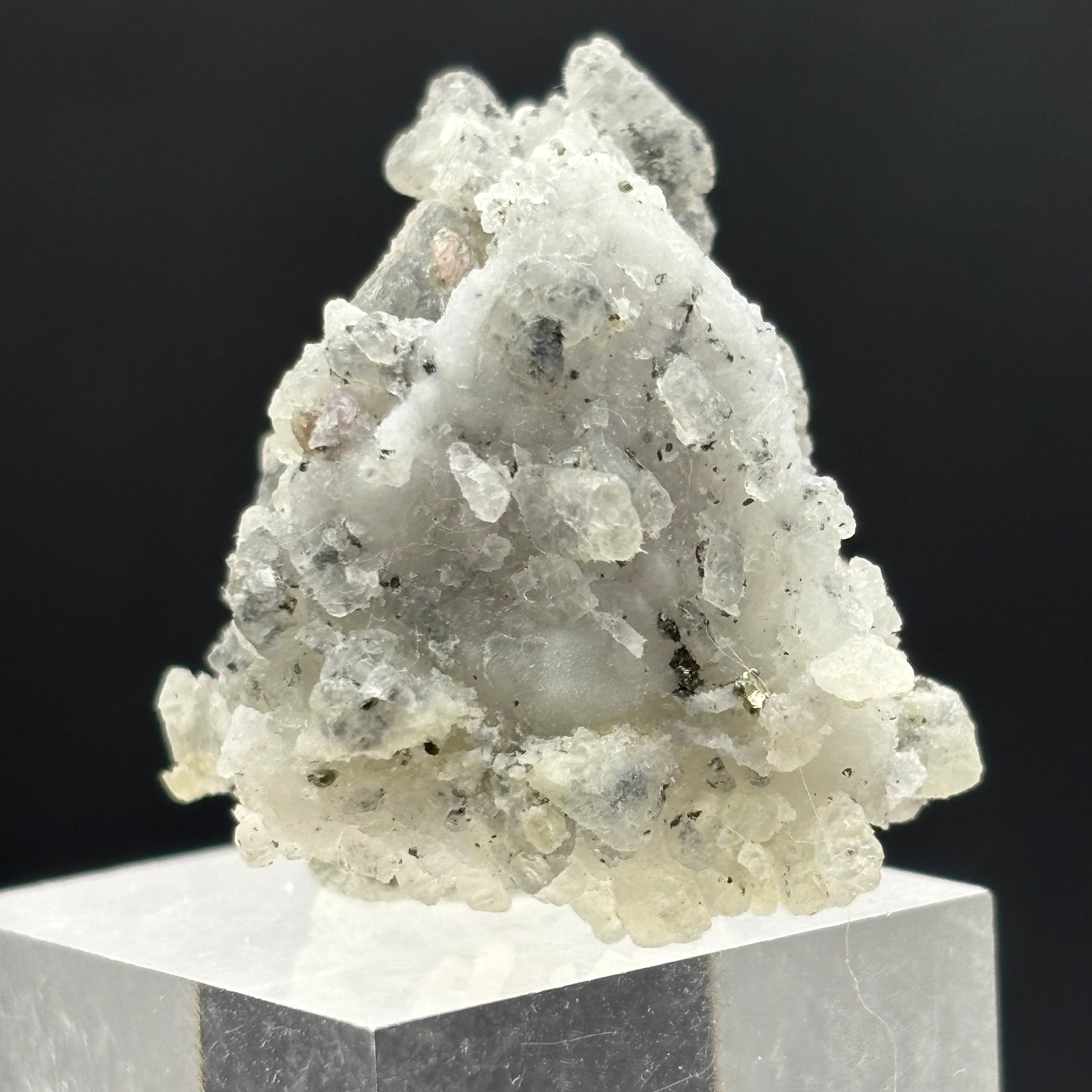 Rare Fluorescent Spinel - 066