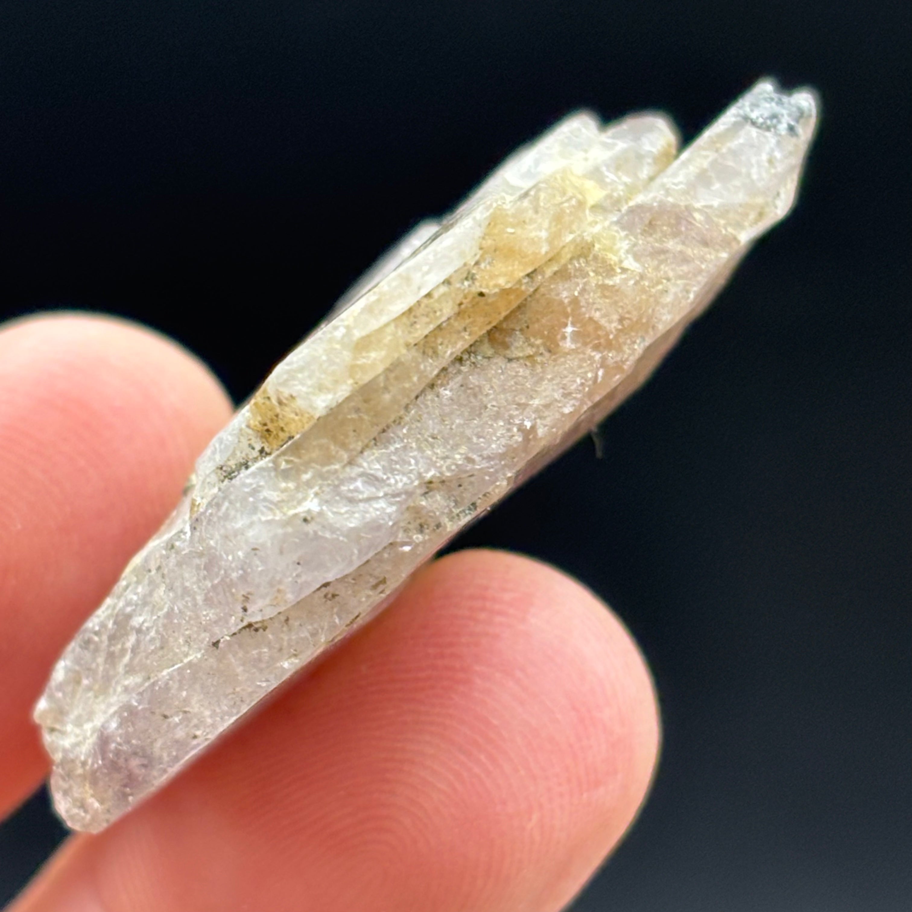 Fluorescent Mangano Axinite - 014