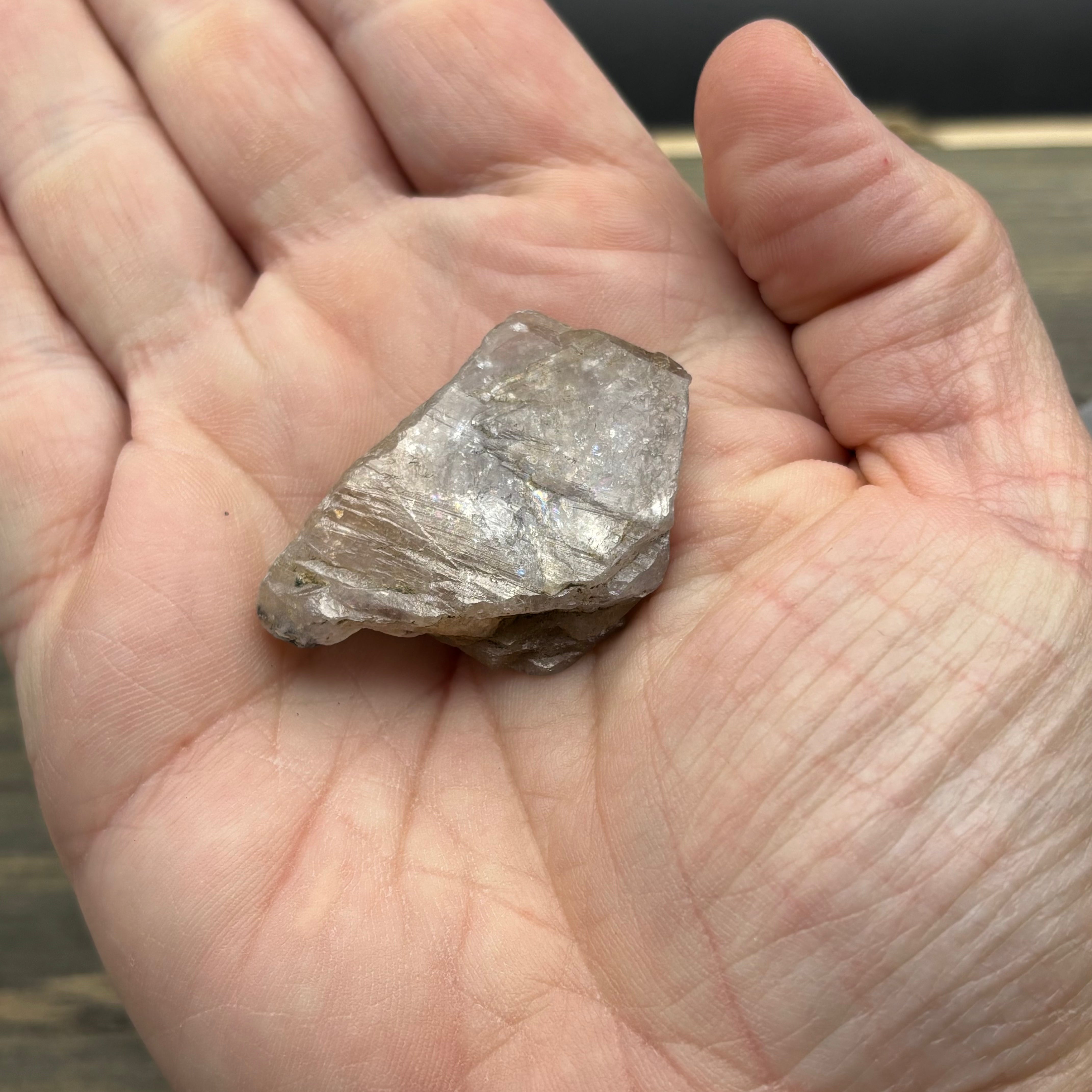 Fluorescent Mangano Axinite - 014