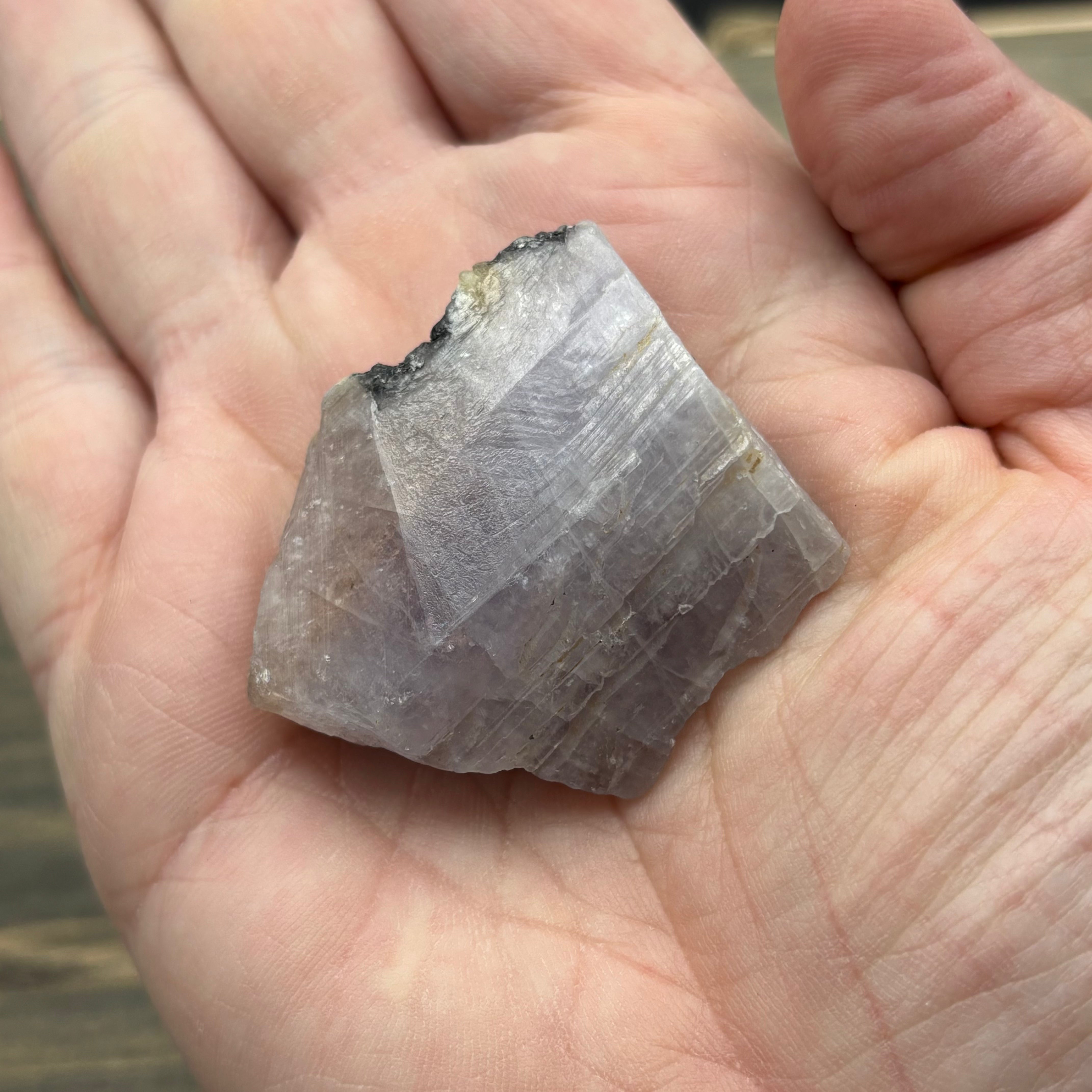 Fluorescent Mangano Axinite - 018