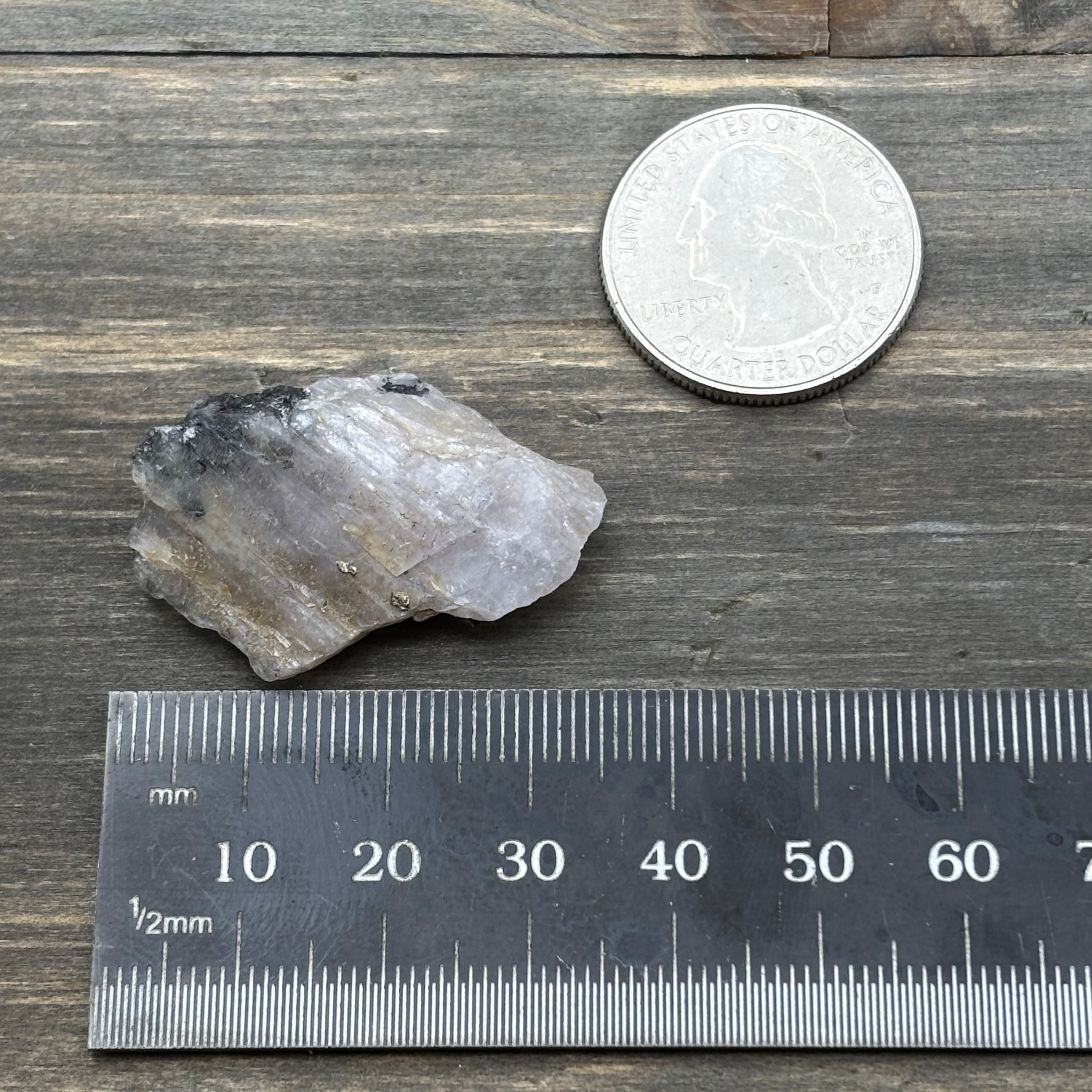 Fluorescent Mangano Axinite - 025