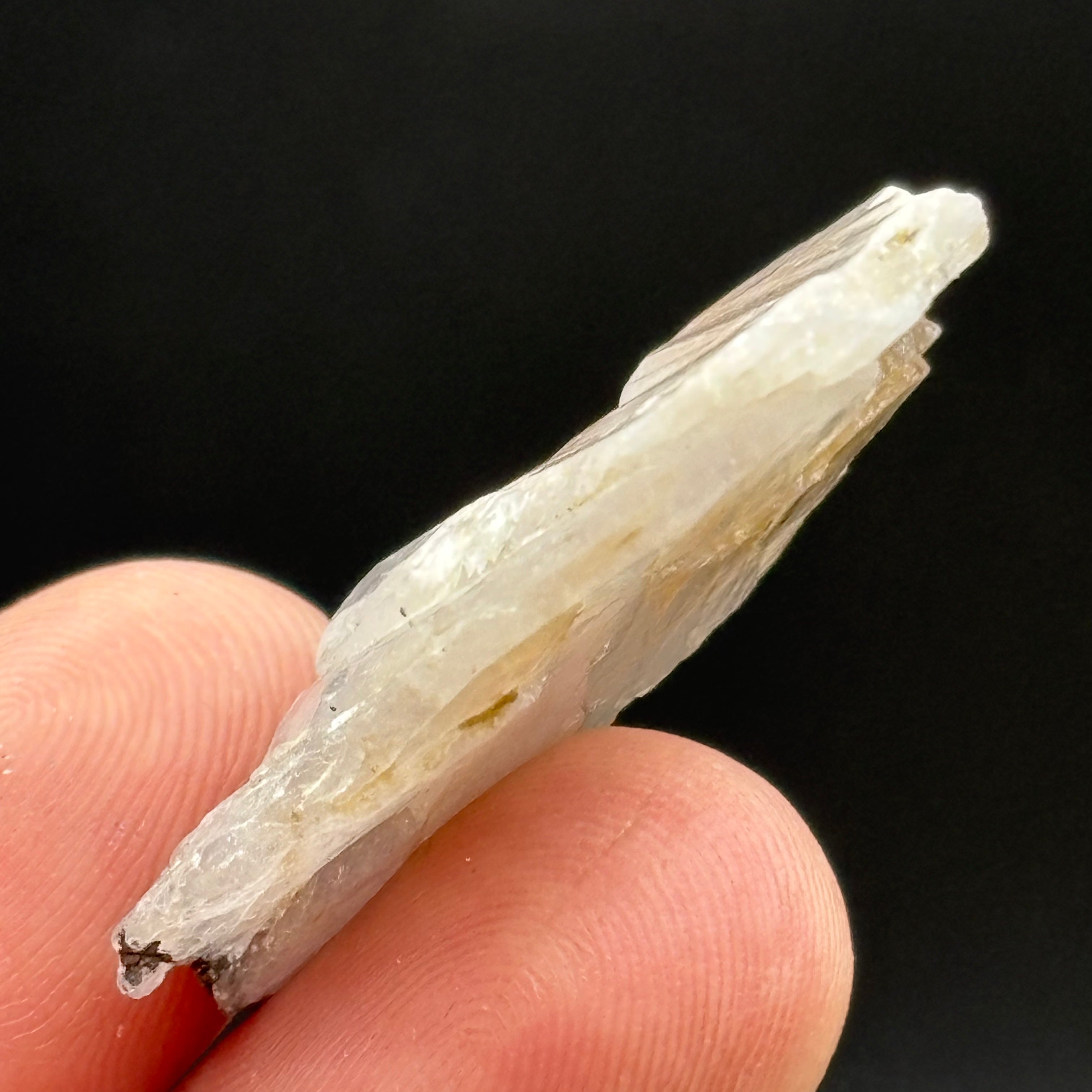Fluorescent Mangano Axinite - 030