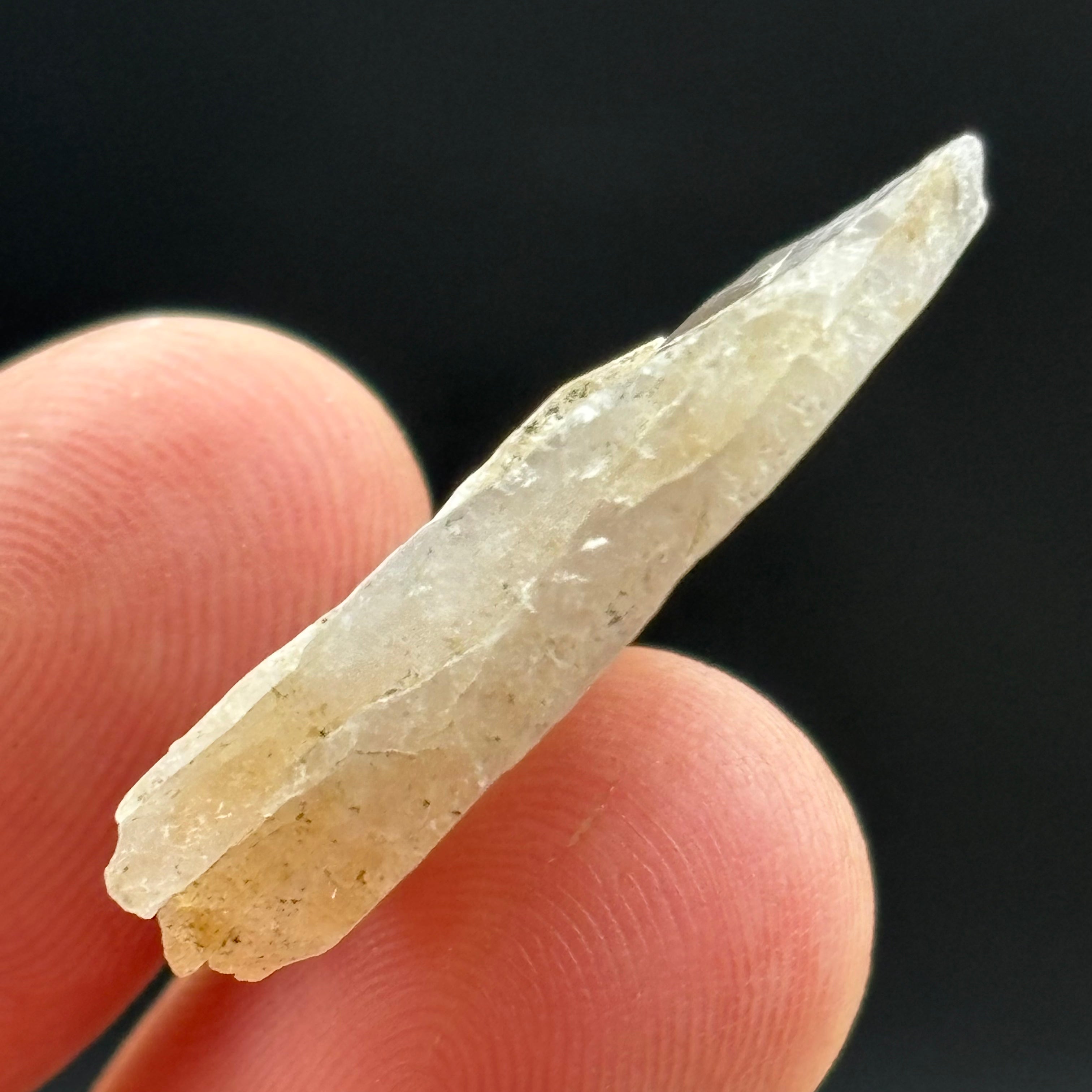 Fluorescent Mangano Axinite - 031