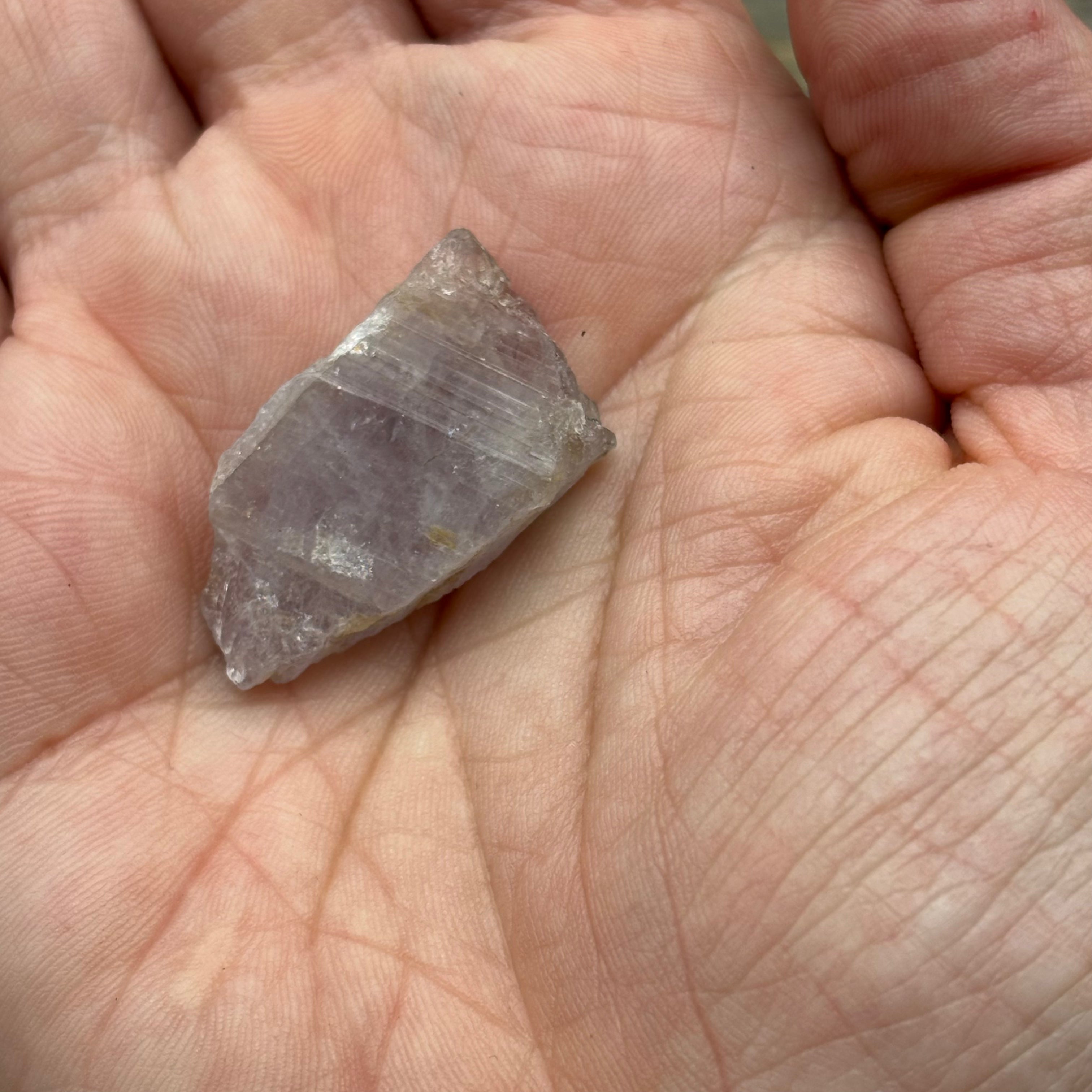 Fluorescent Mangano Axinite - 032