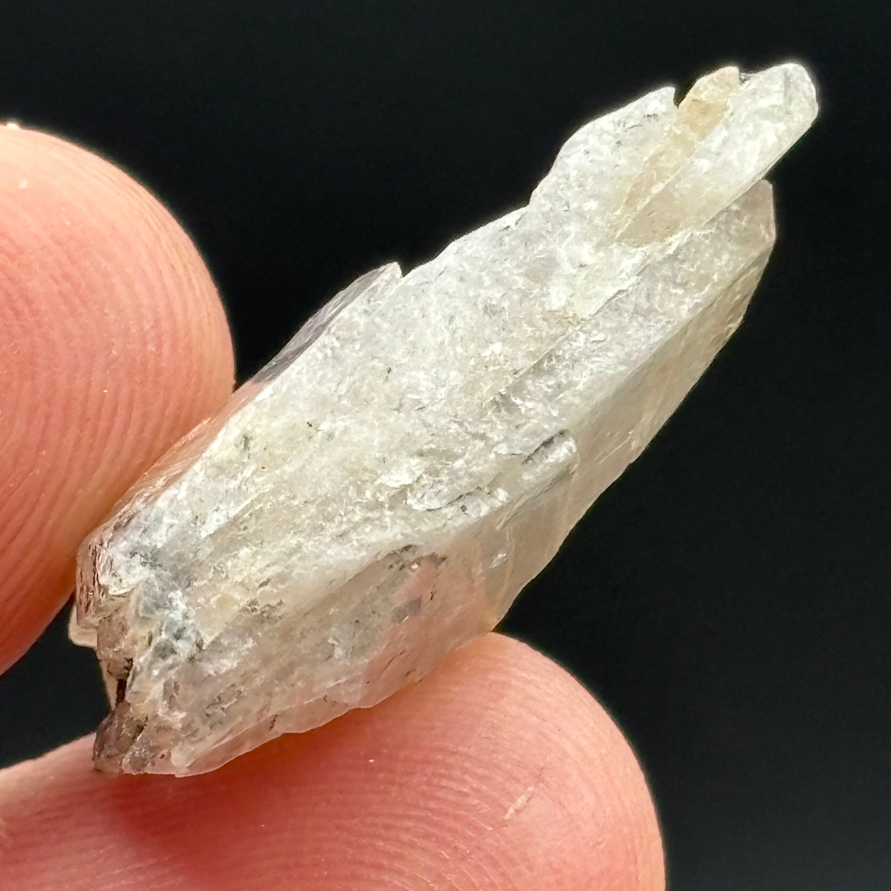 Fluorescent Mangano Axinite - 034