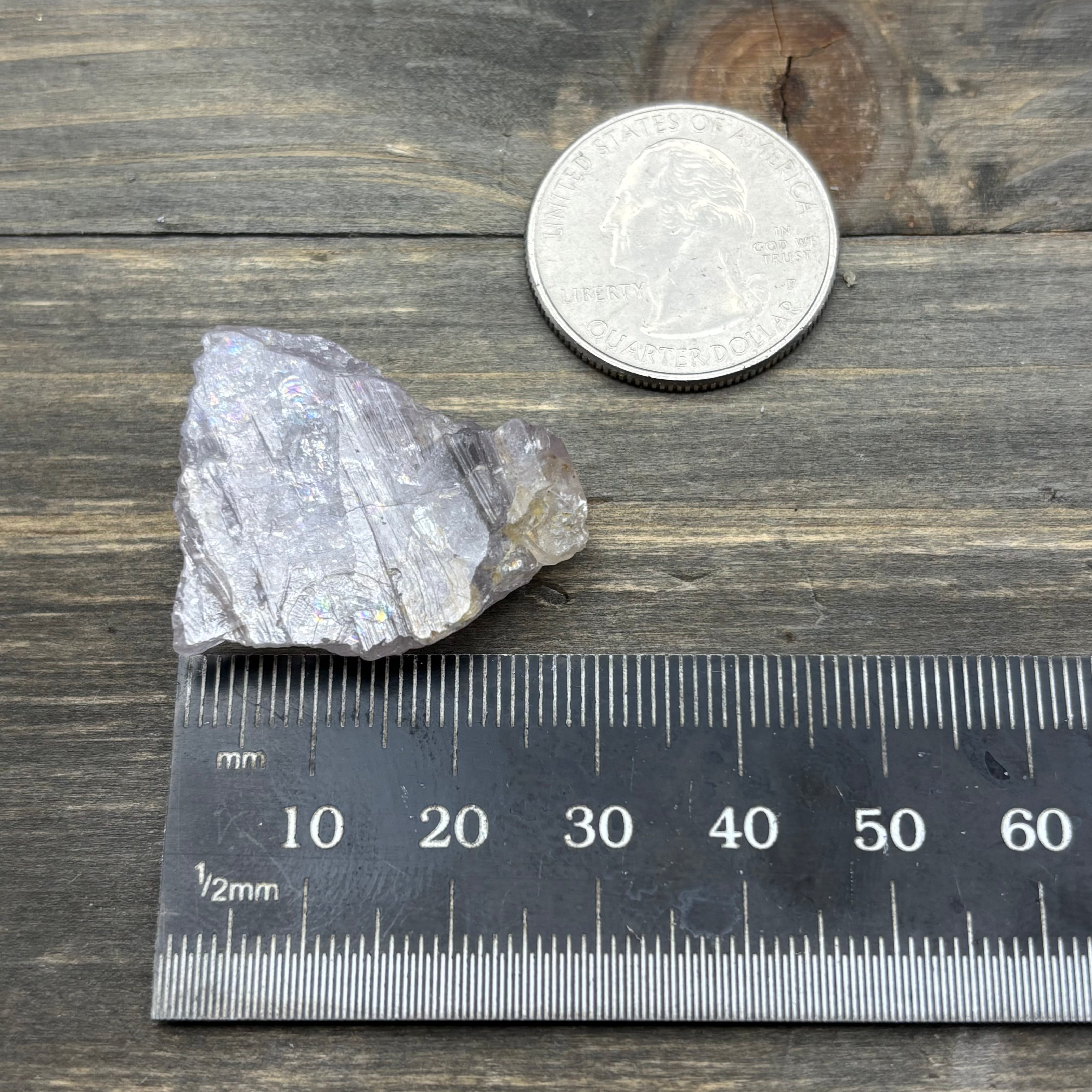 Fluorescent Mangano Axinite - 037