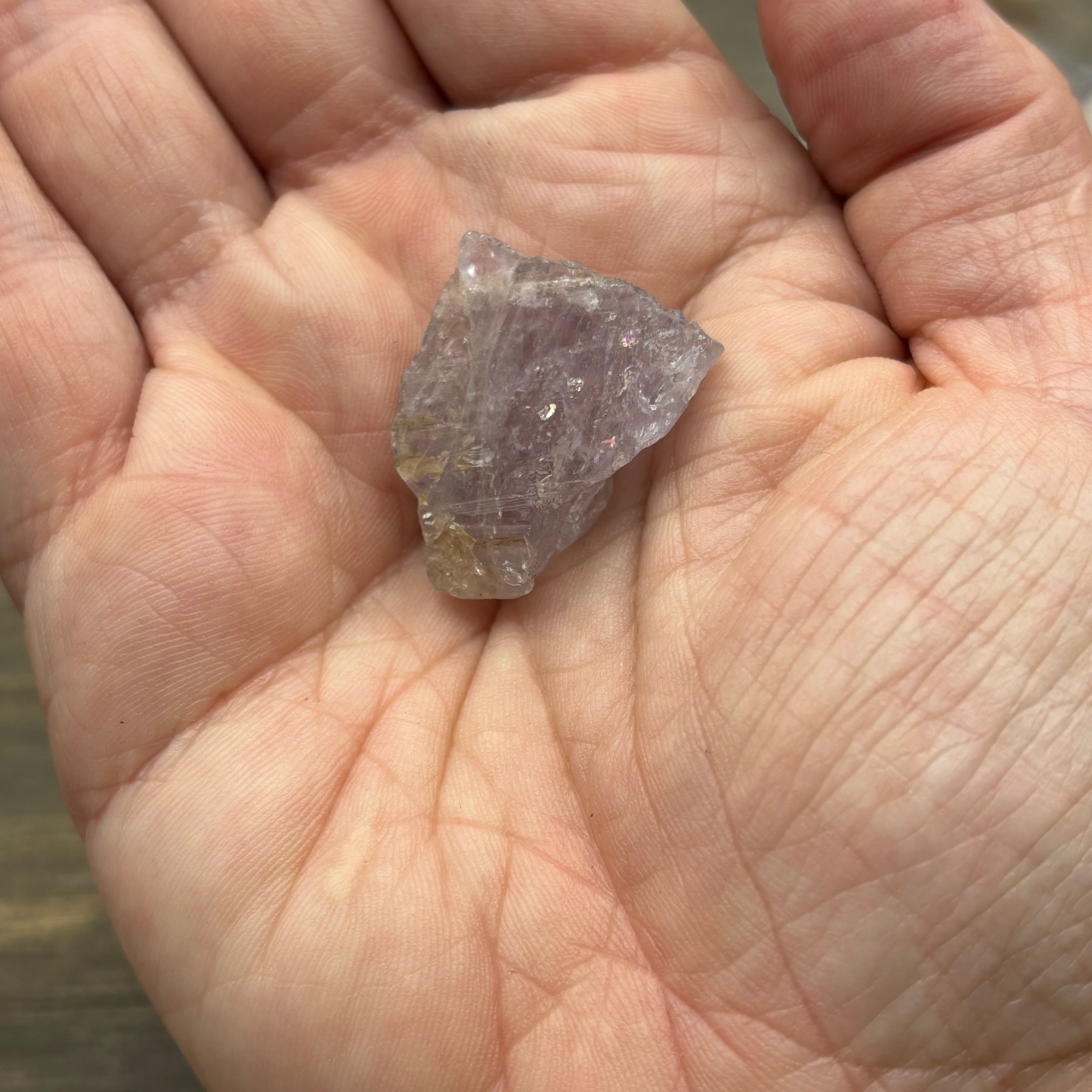 Fluorescent Mangano Axinite - 037