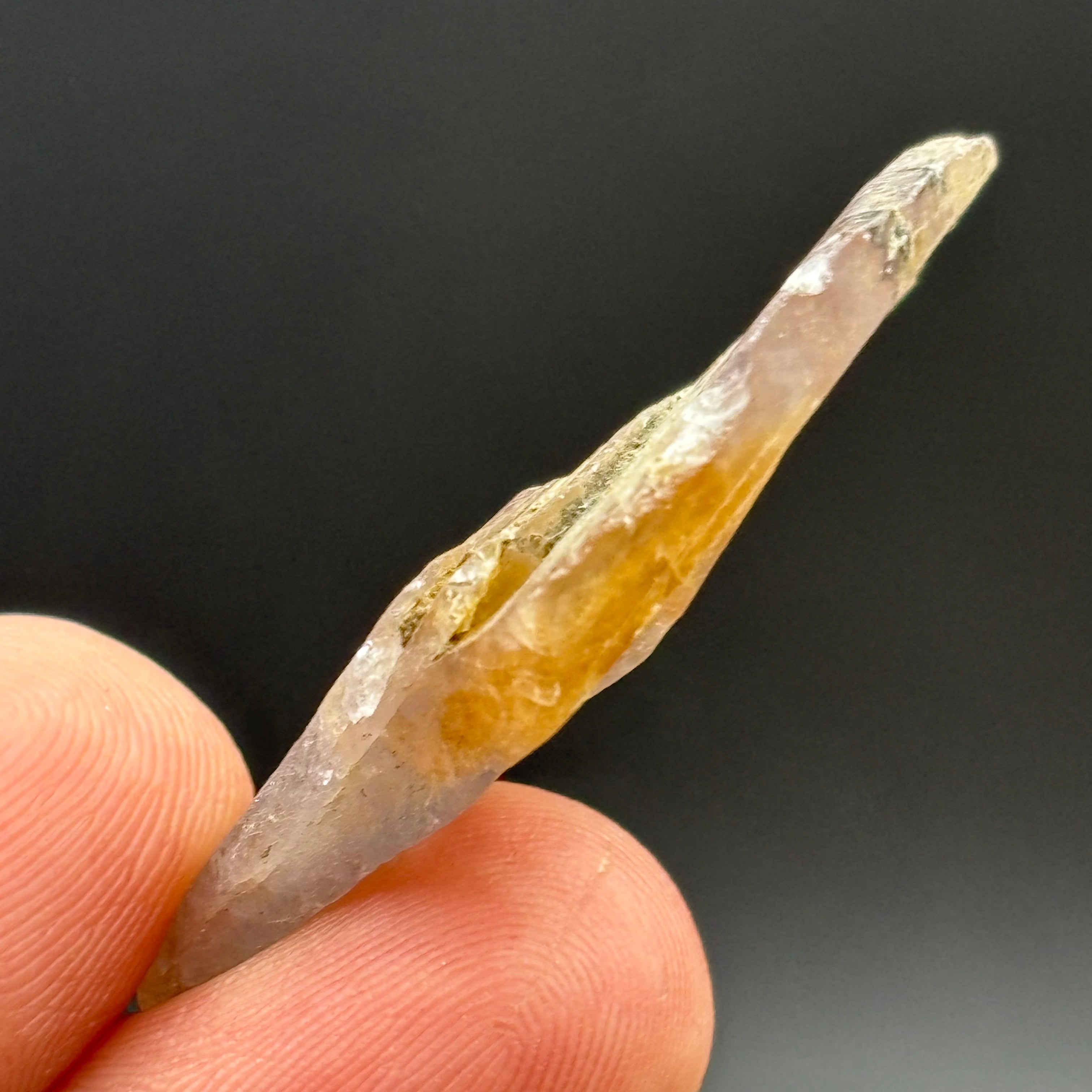 Fluorescent Mangano Axinite - 047