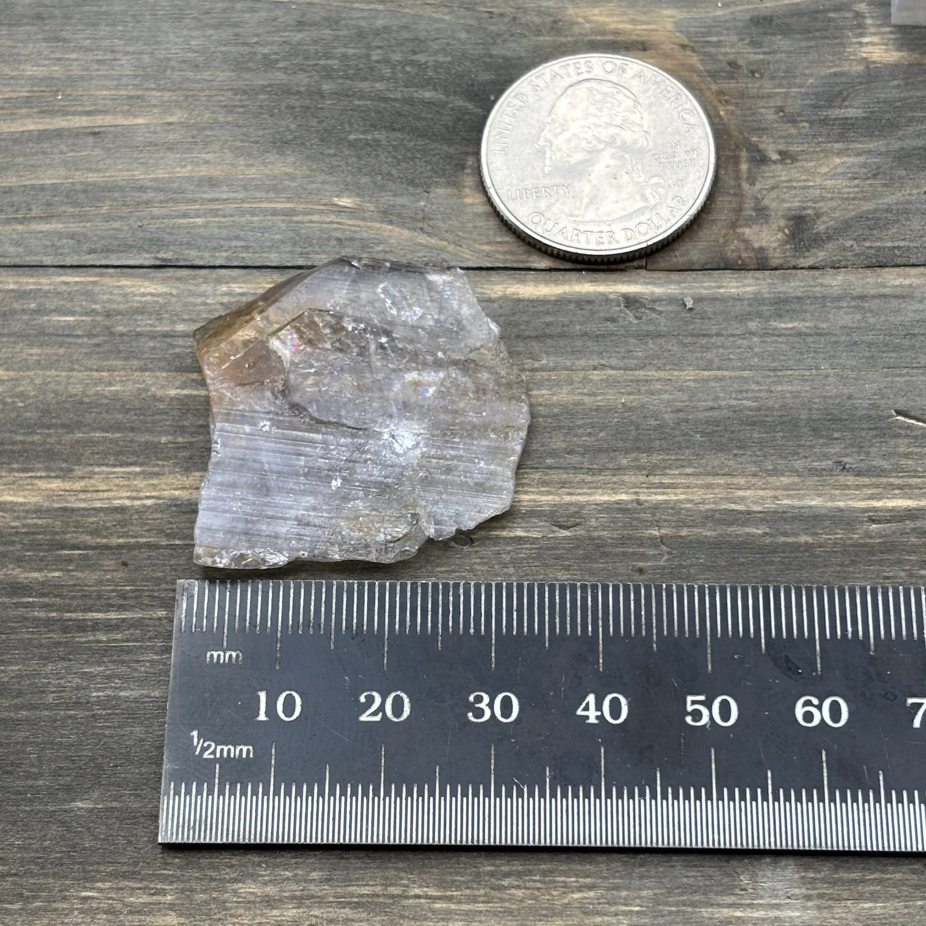 Fluorescent Mangano Axinite - 047