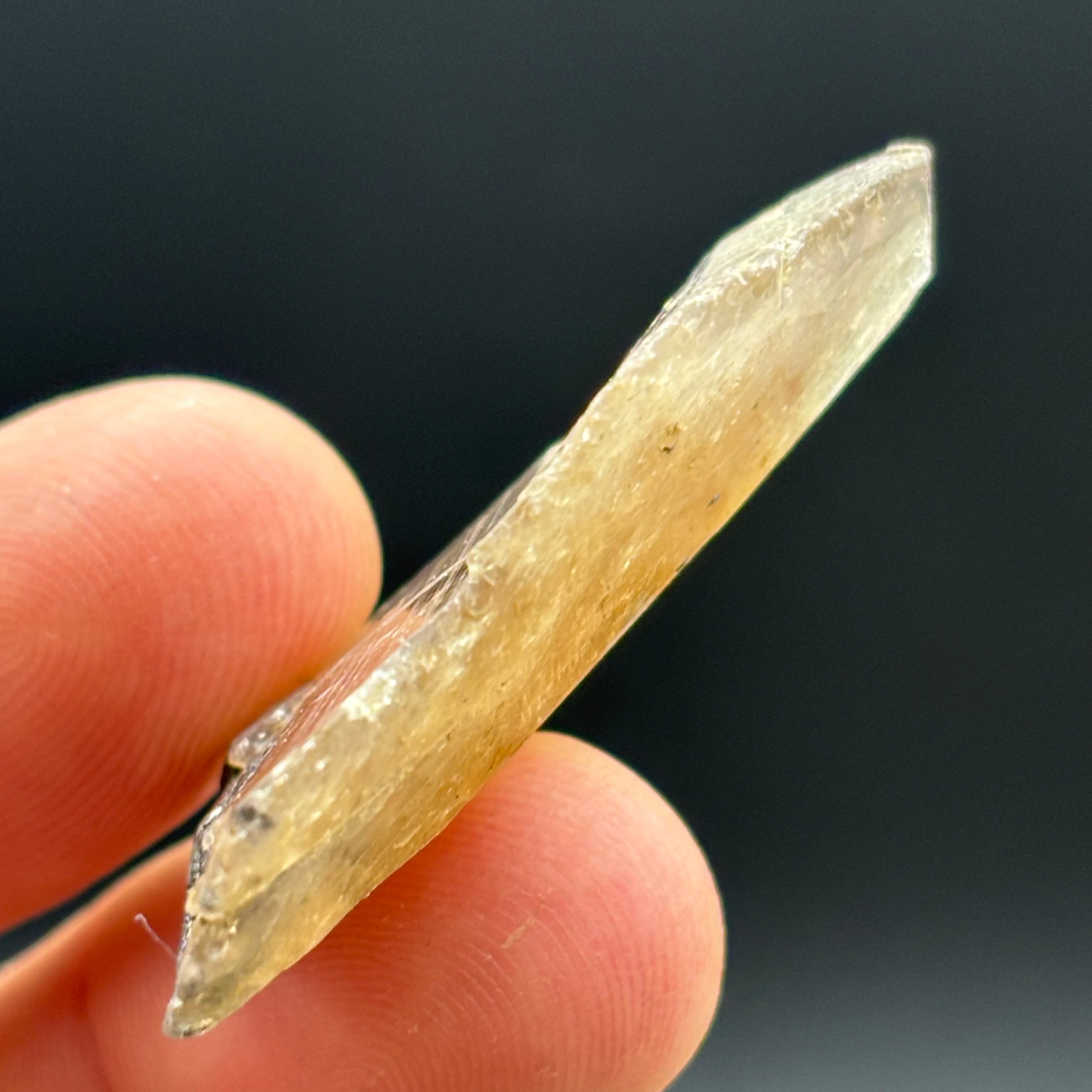 Fluorescent Mangano Axinite - 049