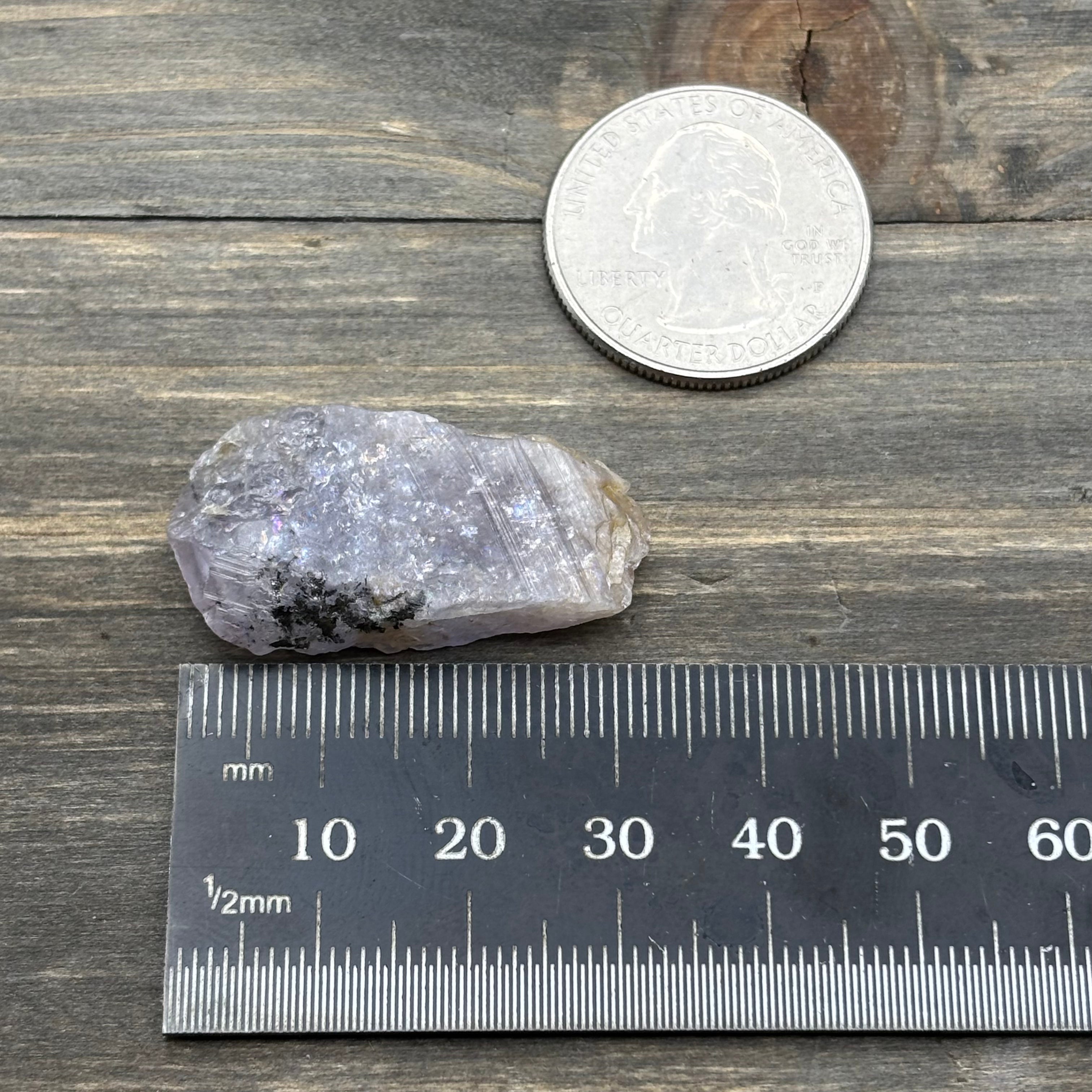 Fluorescent Mangano Axinite - 052