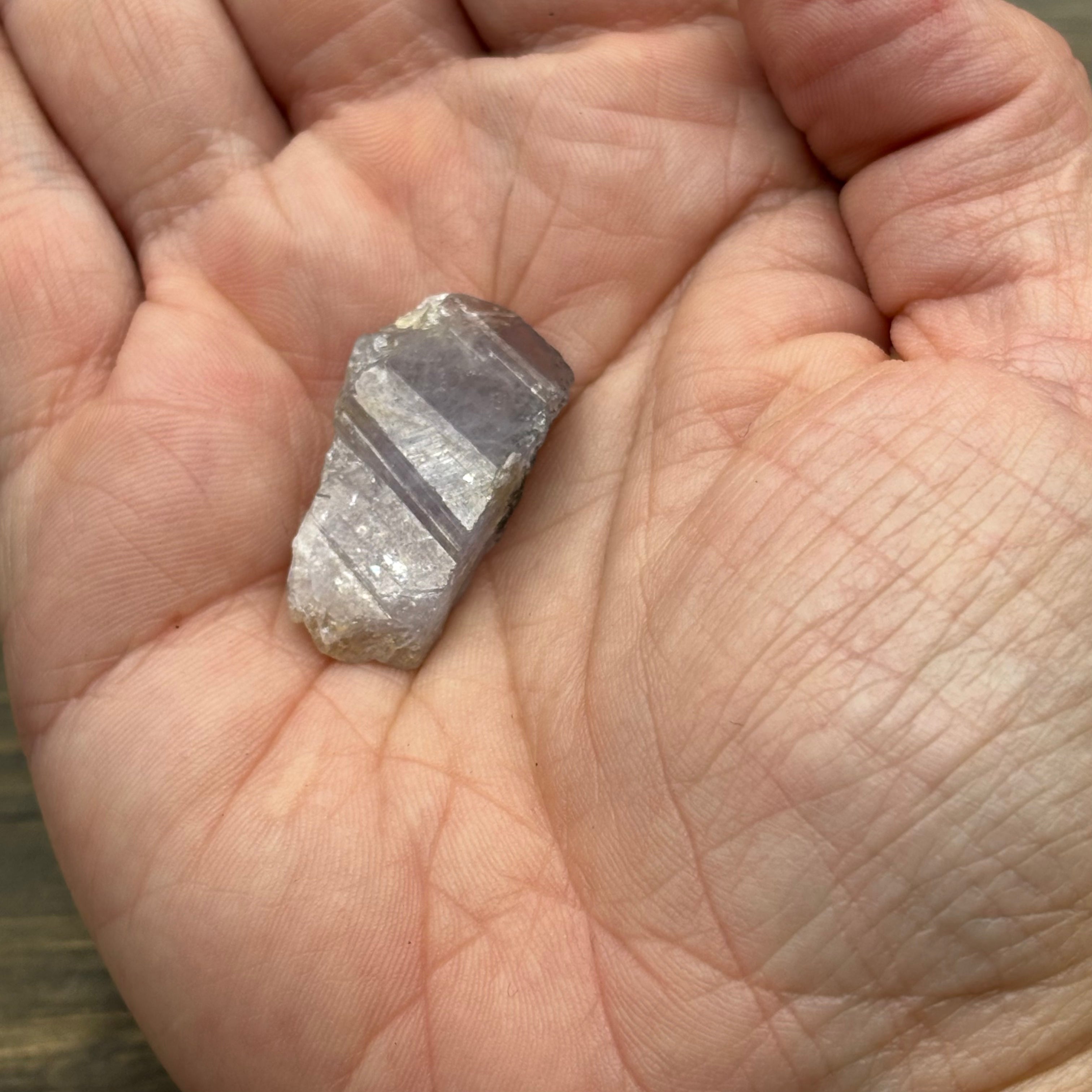 Fluorescent Mangano Axinite - 052