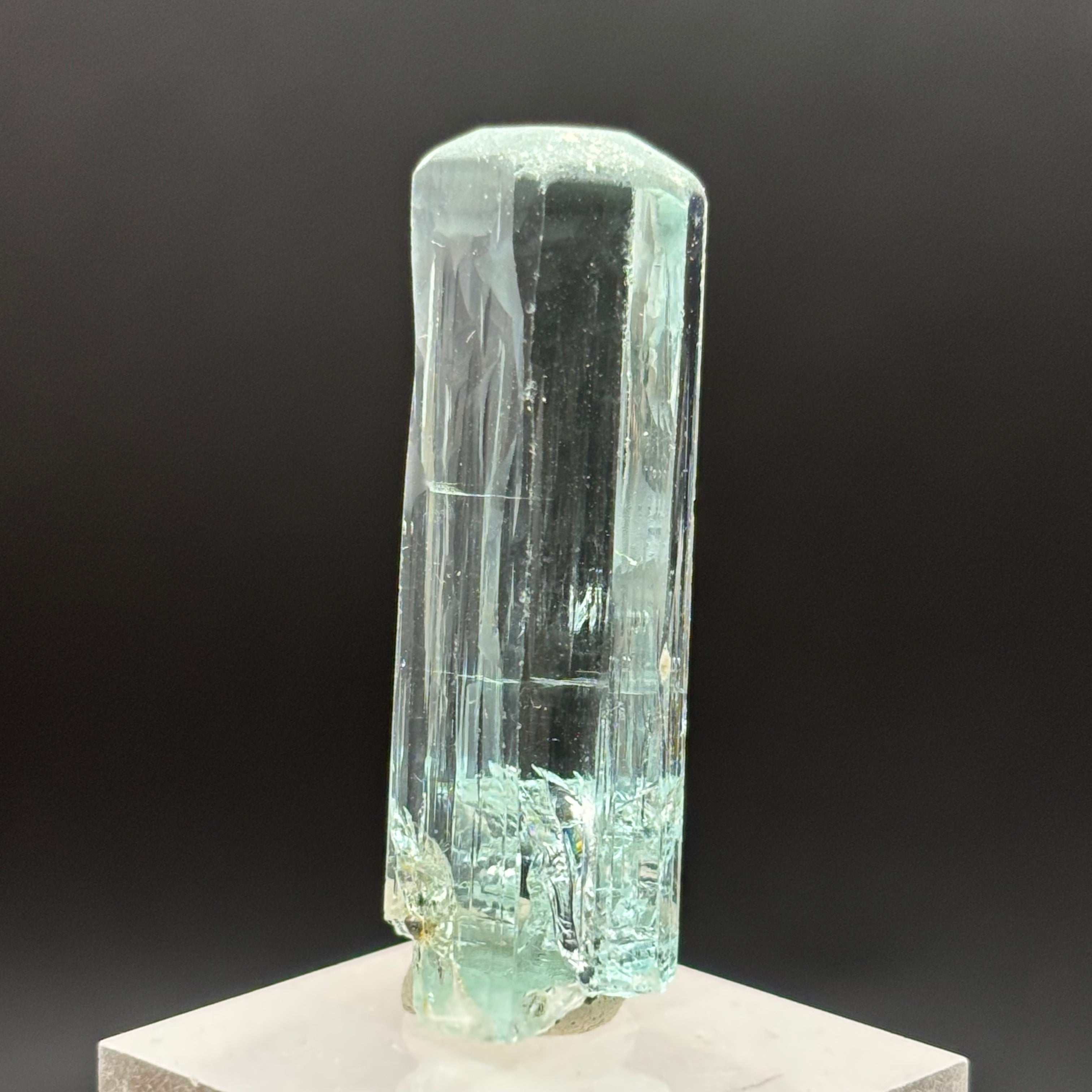 Supreme Aquamarine from the High Himalayas - 002