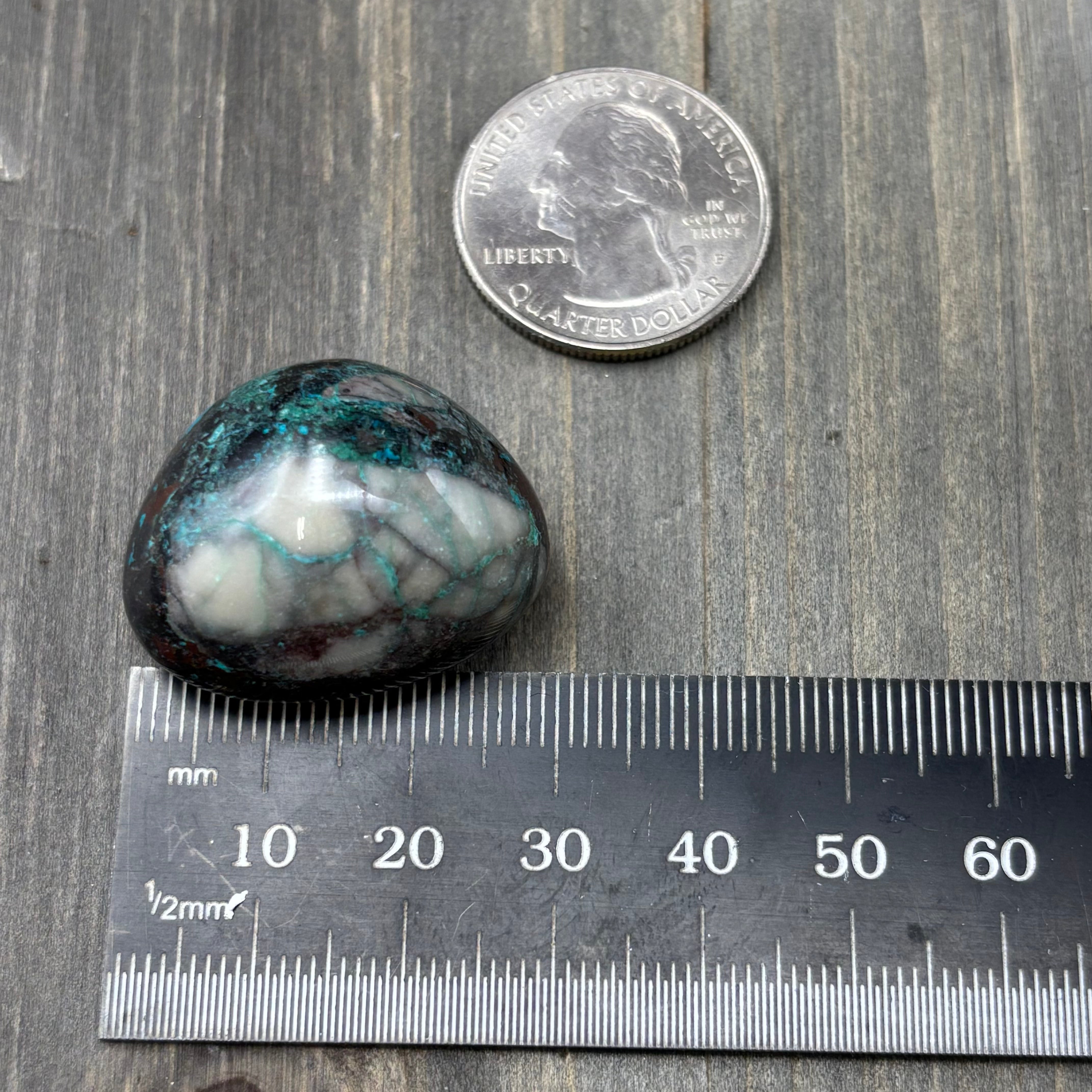 Magic 8 Polished Stone - 173