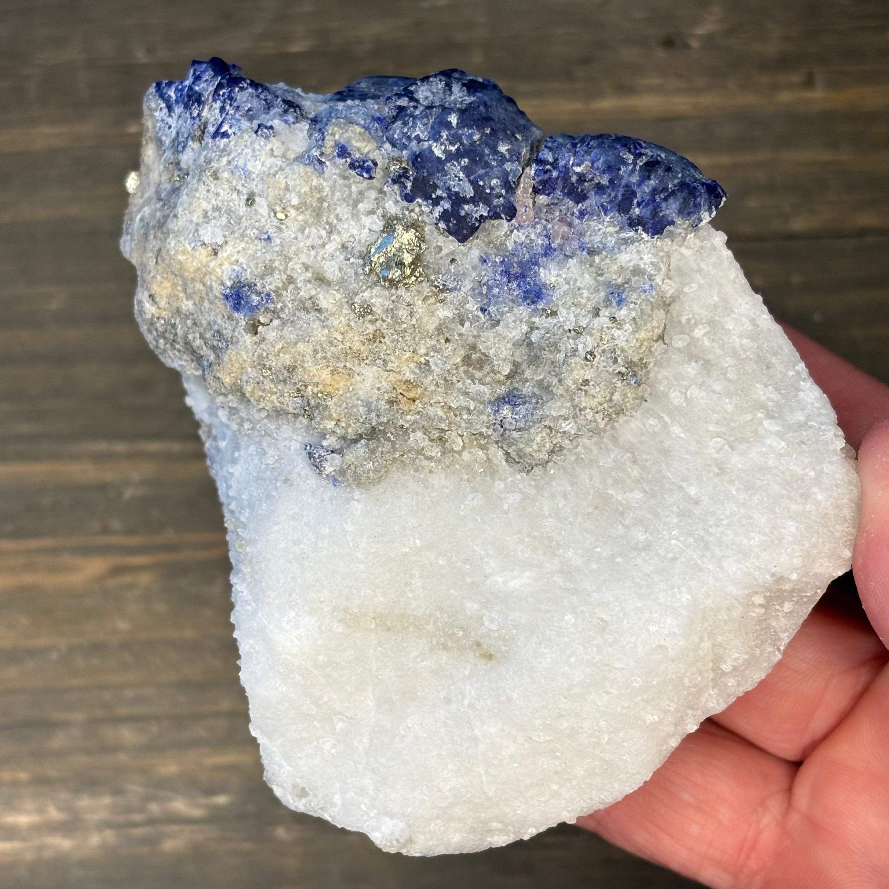 Lapis Lazuli (Lazurite) - 084
