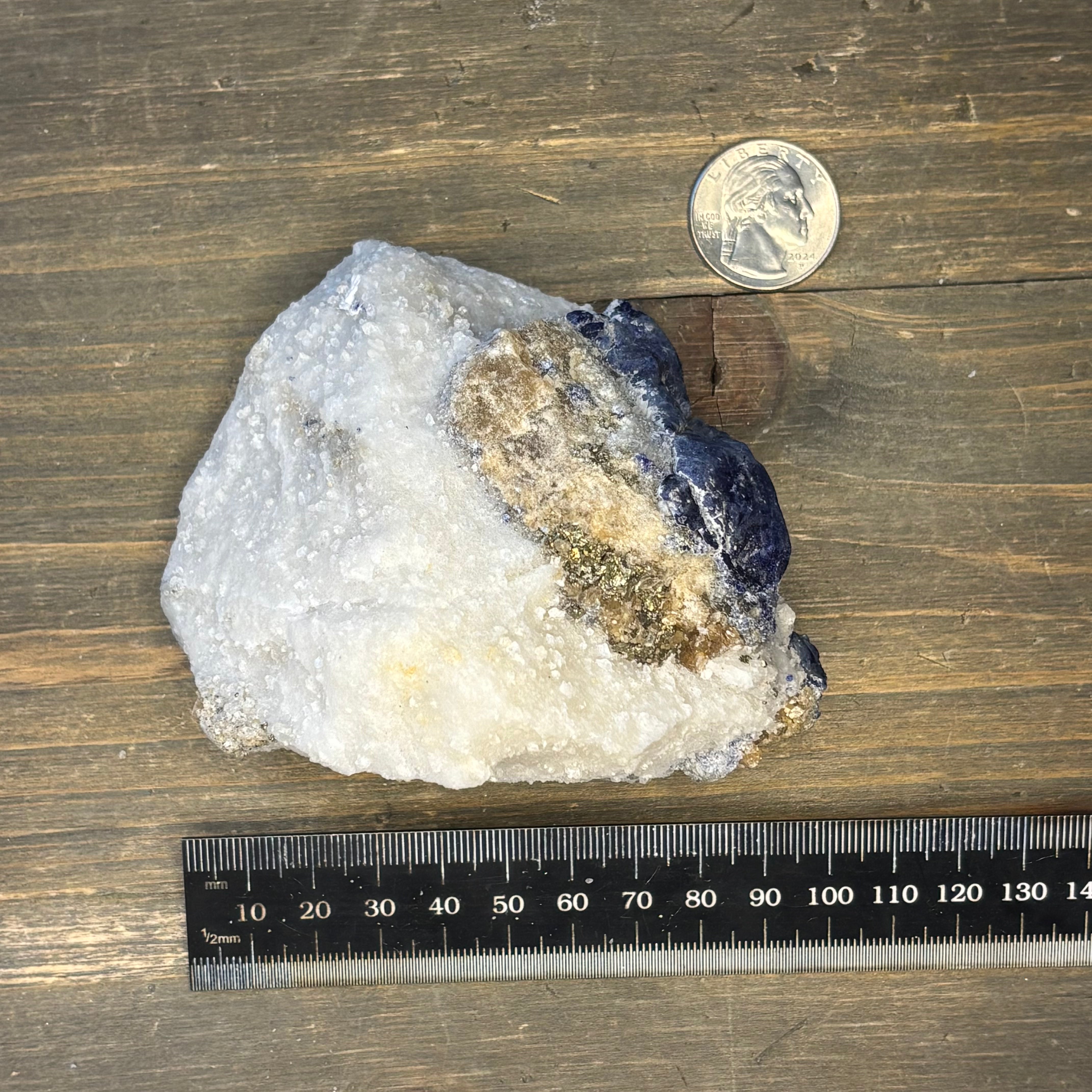 Lapis Lazuli (Lazurite) - 084