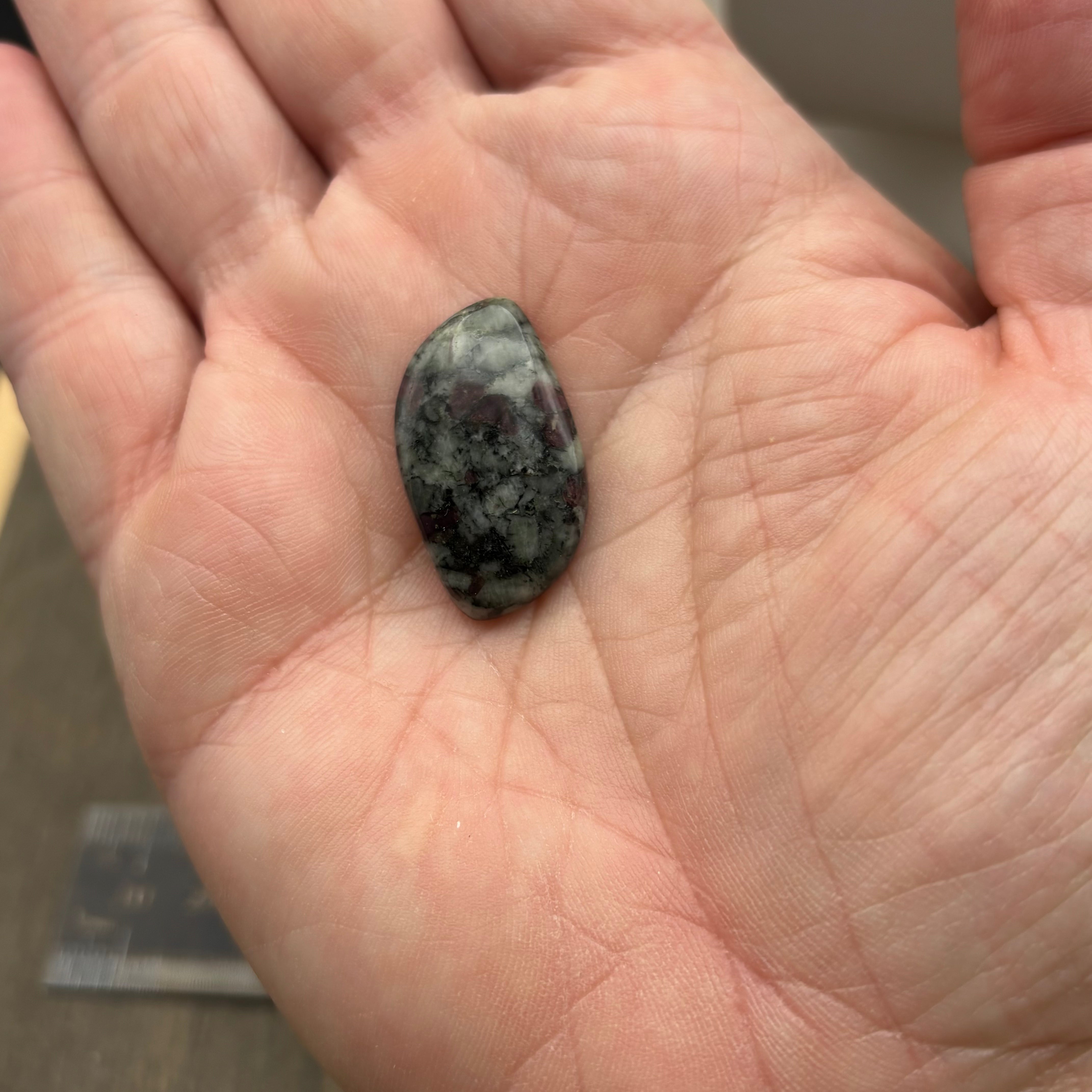 Eudialyte Cabochon - 001