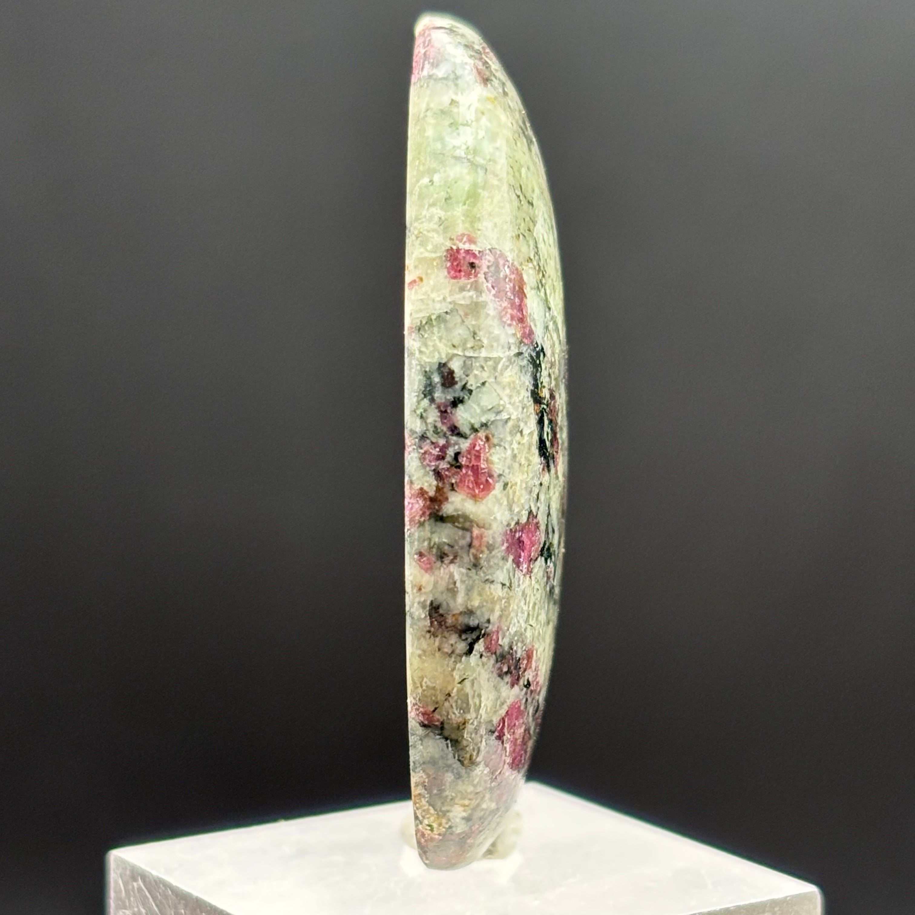 Eudialyte Cabochon - 008
