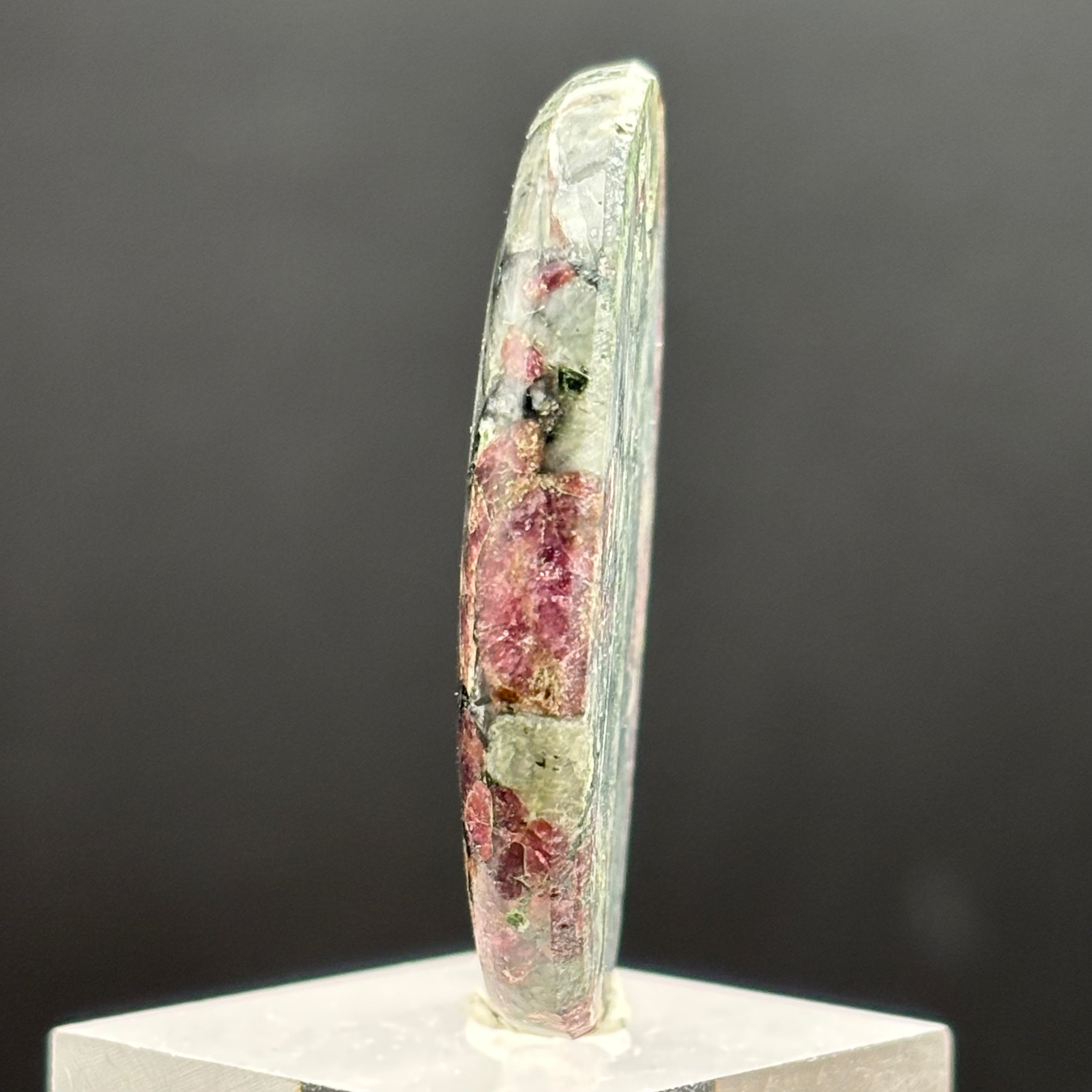 Eudialyte Cabochon - 009