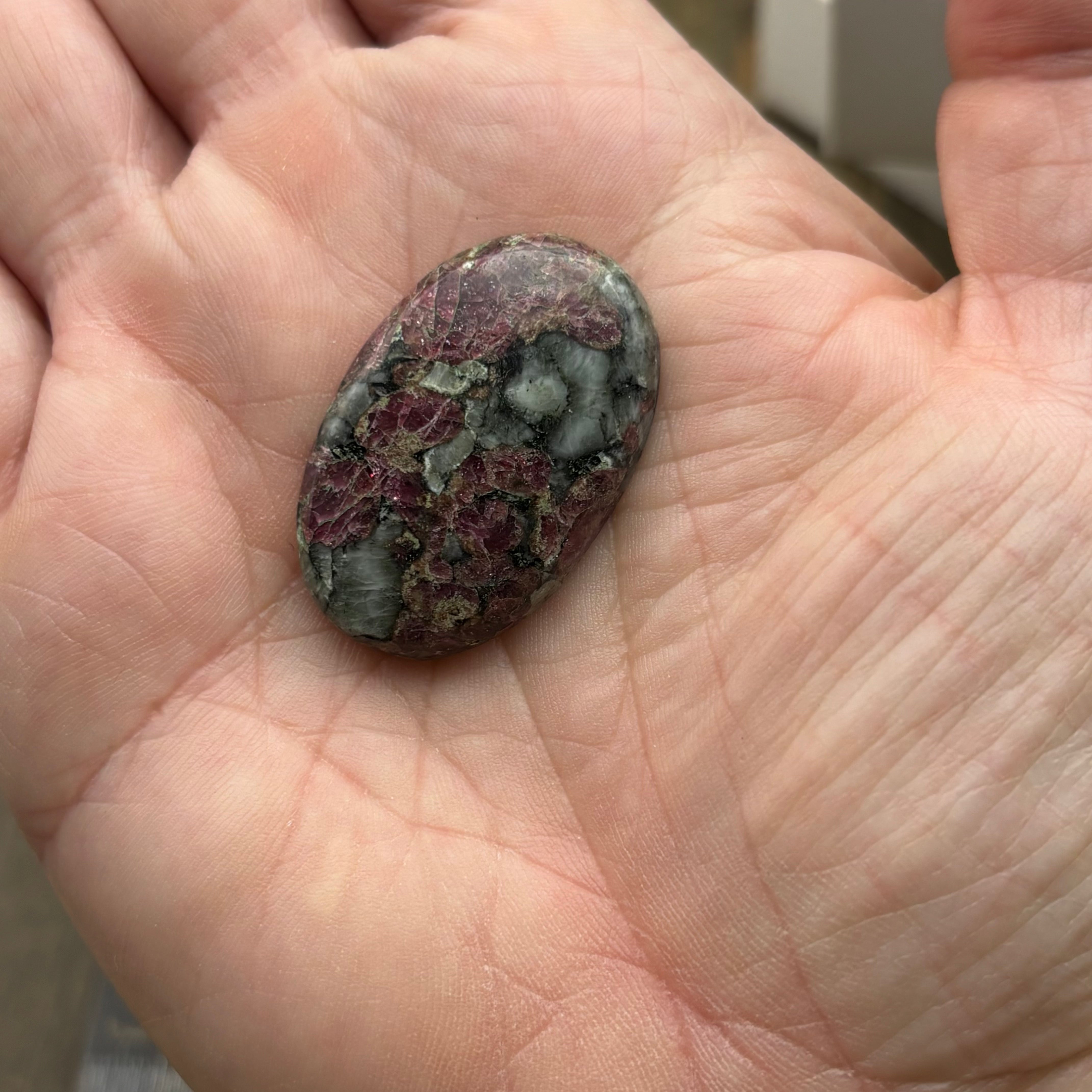 Eudialyte Cabochon - 009
