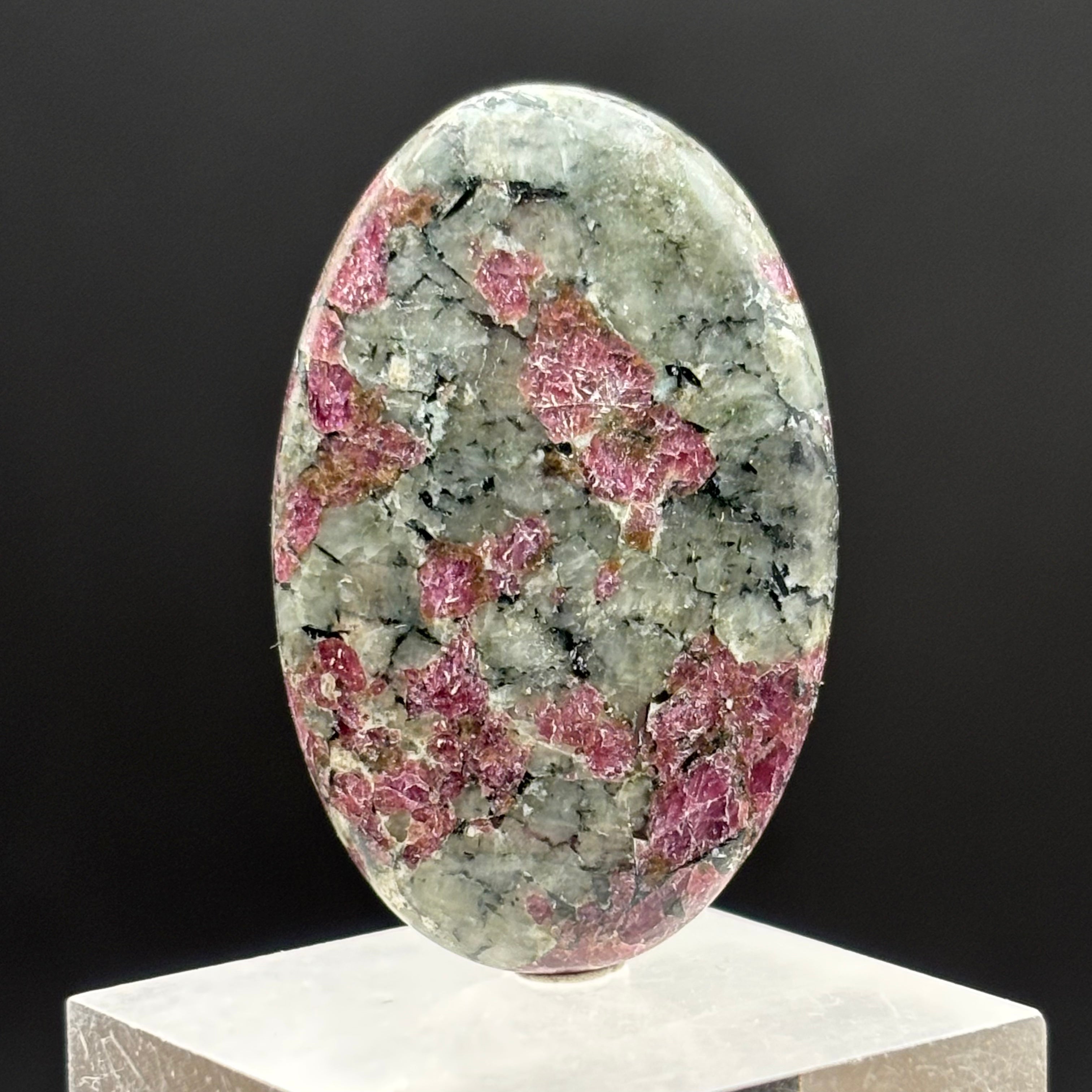 Eudialyte Cabochon - 010