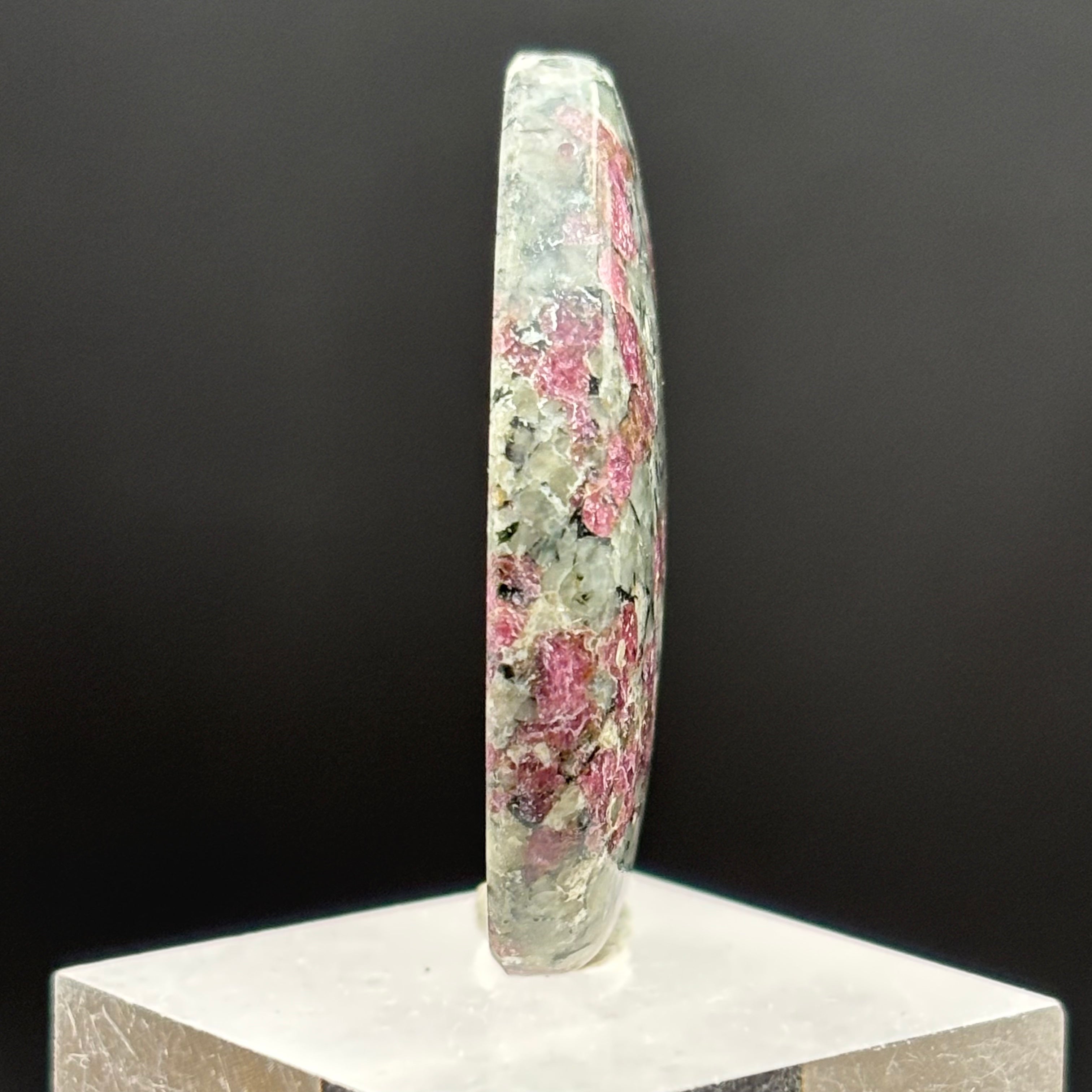 Eudialyte Cabochon - 010