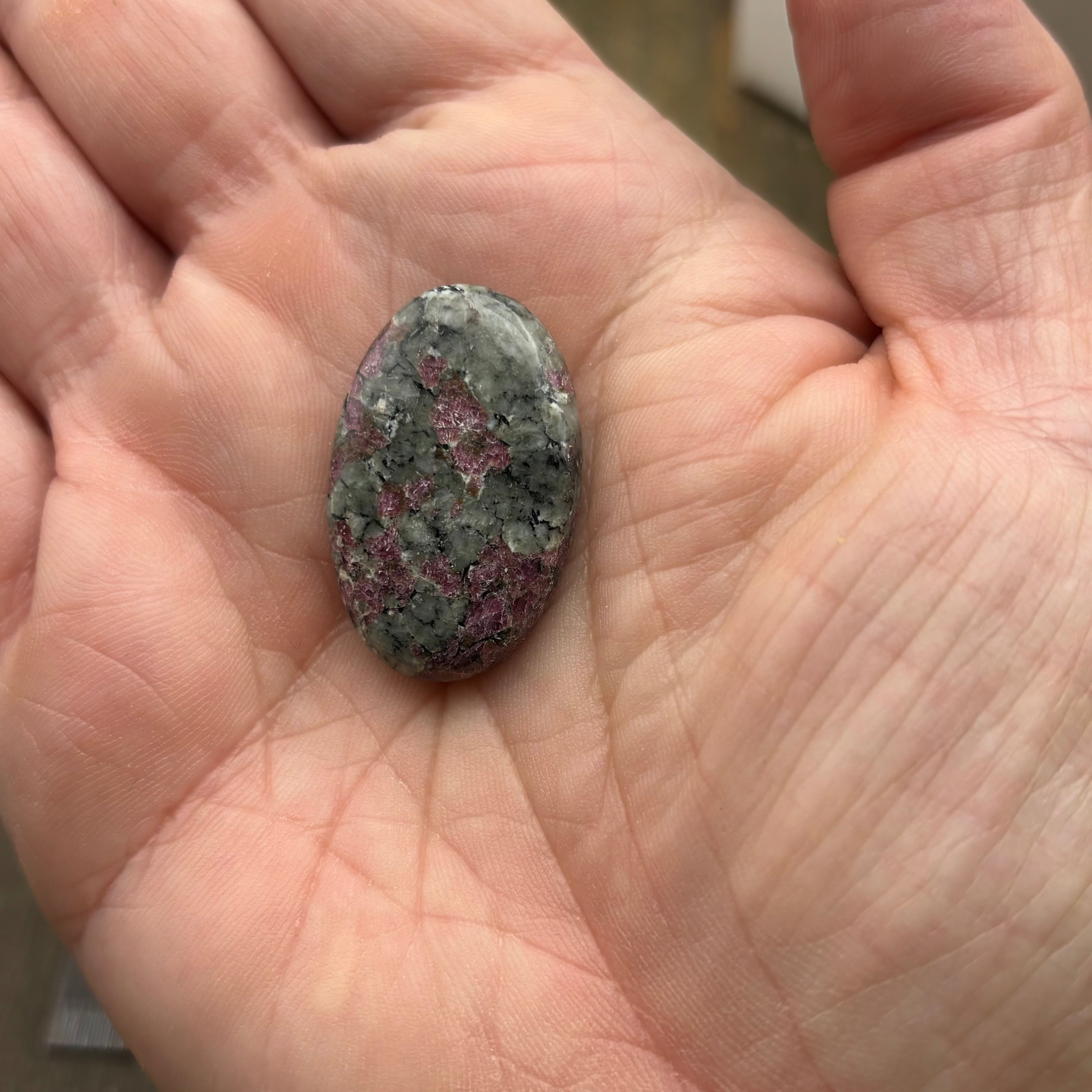 Eudialyte Cabochon - 010