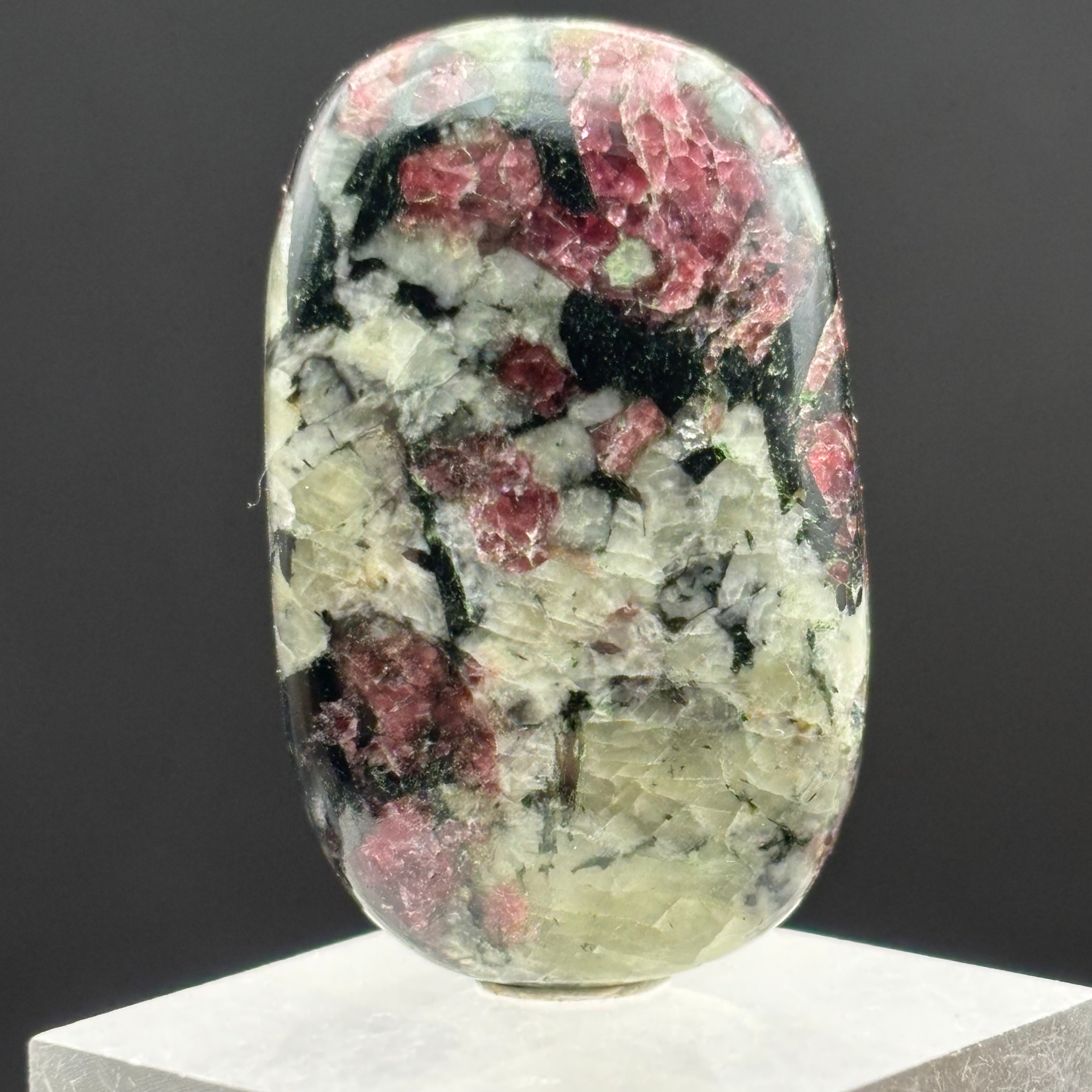 Eudialyte Cabochon - 011