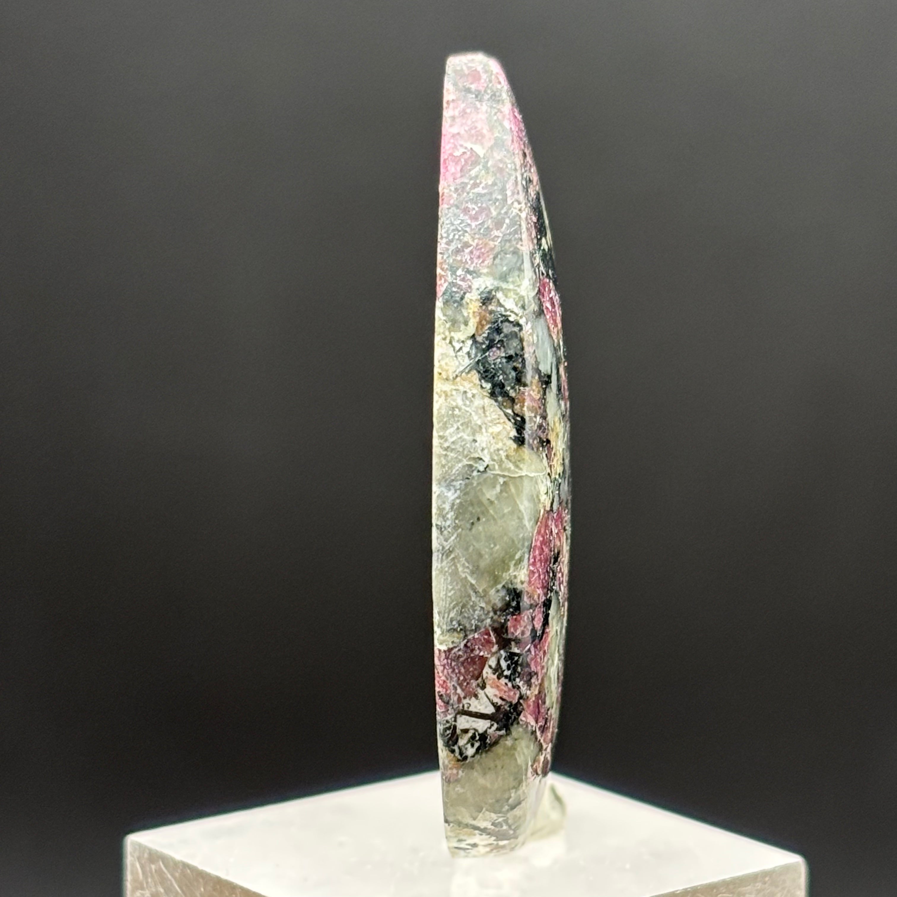 Eudialyte Cabochon - 016