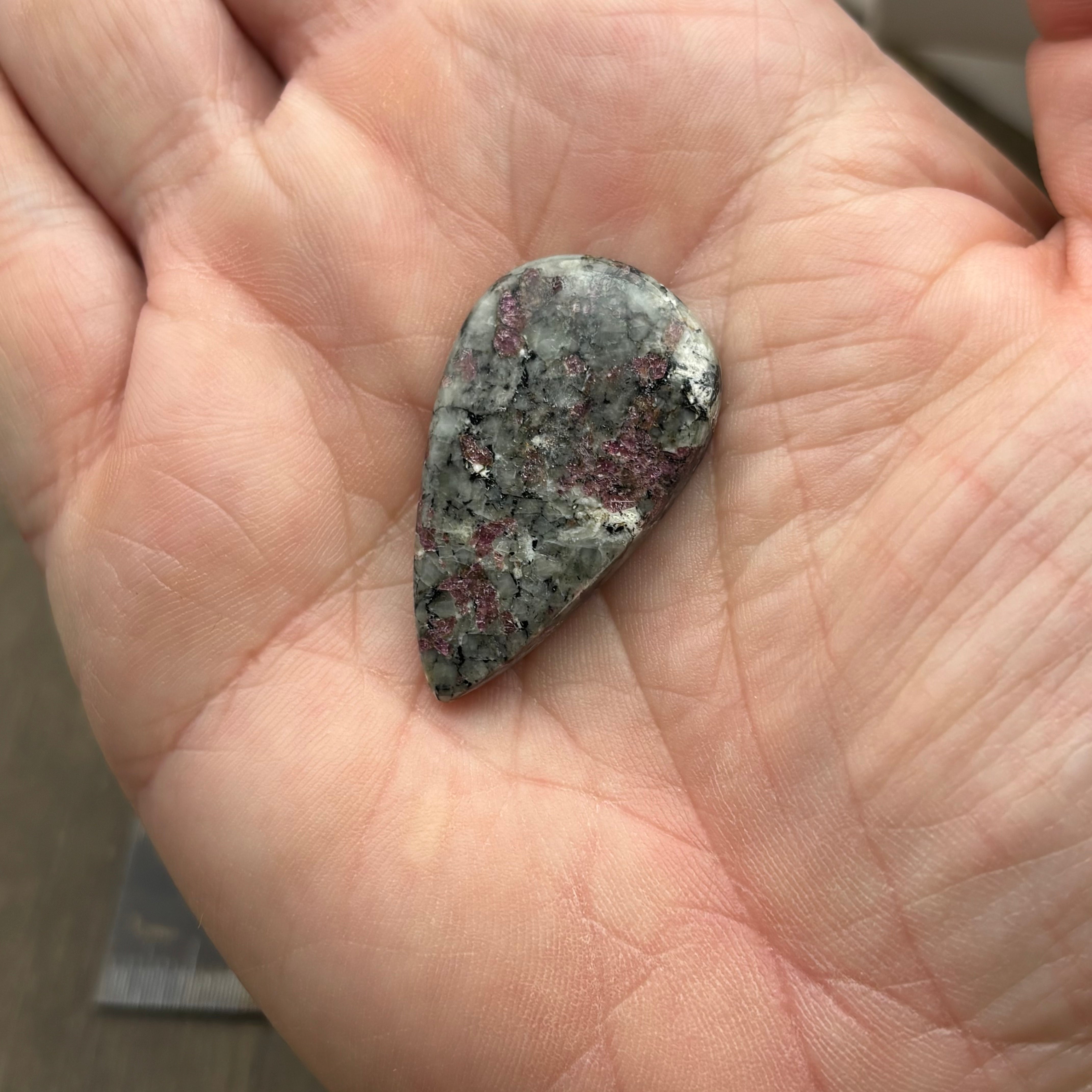 Eudialyte Cabochon - 018