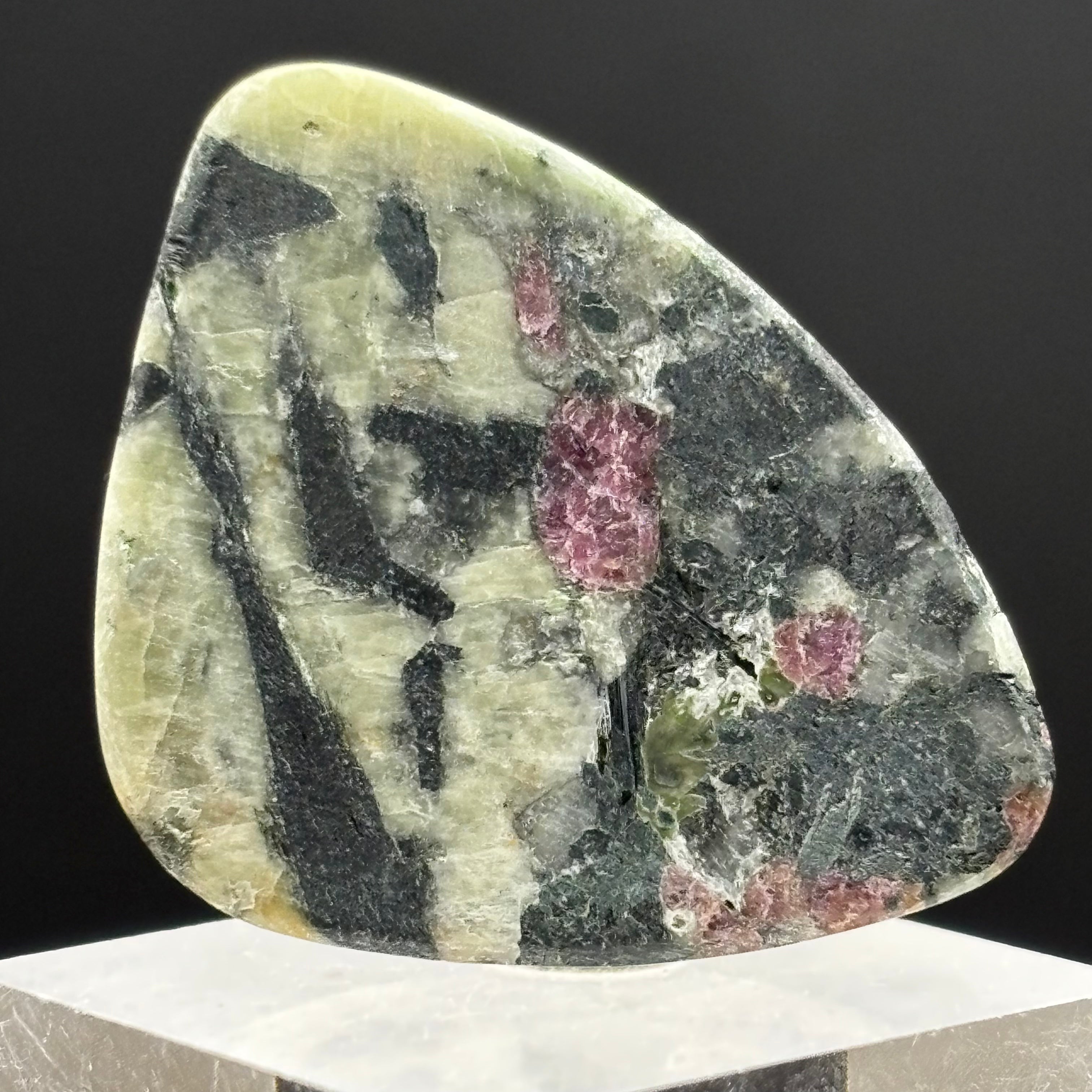 Eudialyte Cabochon - 022