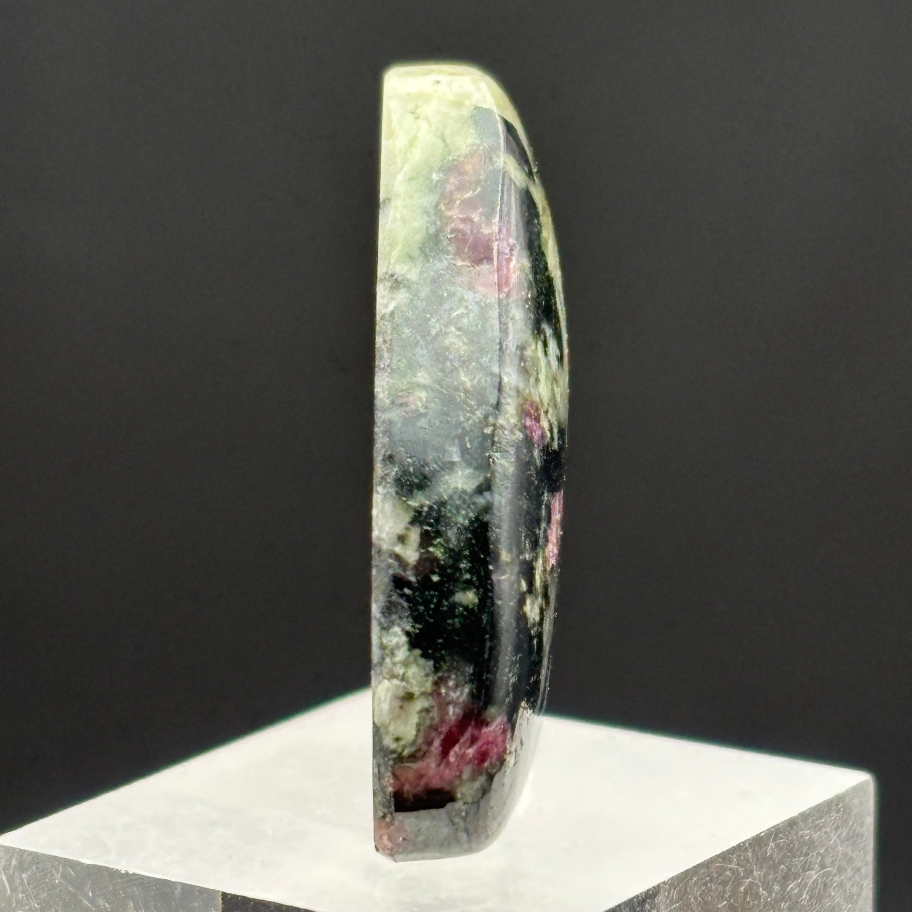 Eudialyte Cabochon - 022