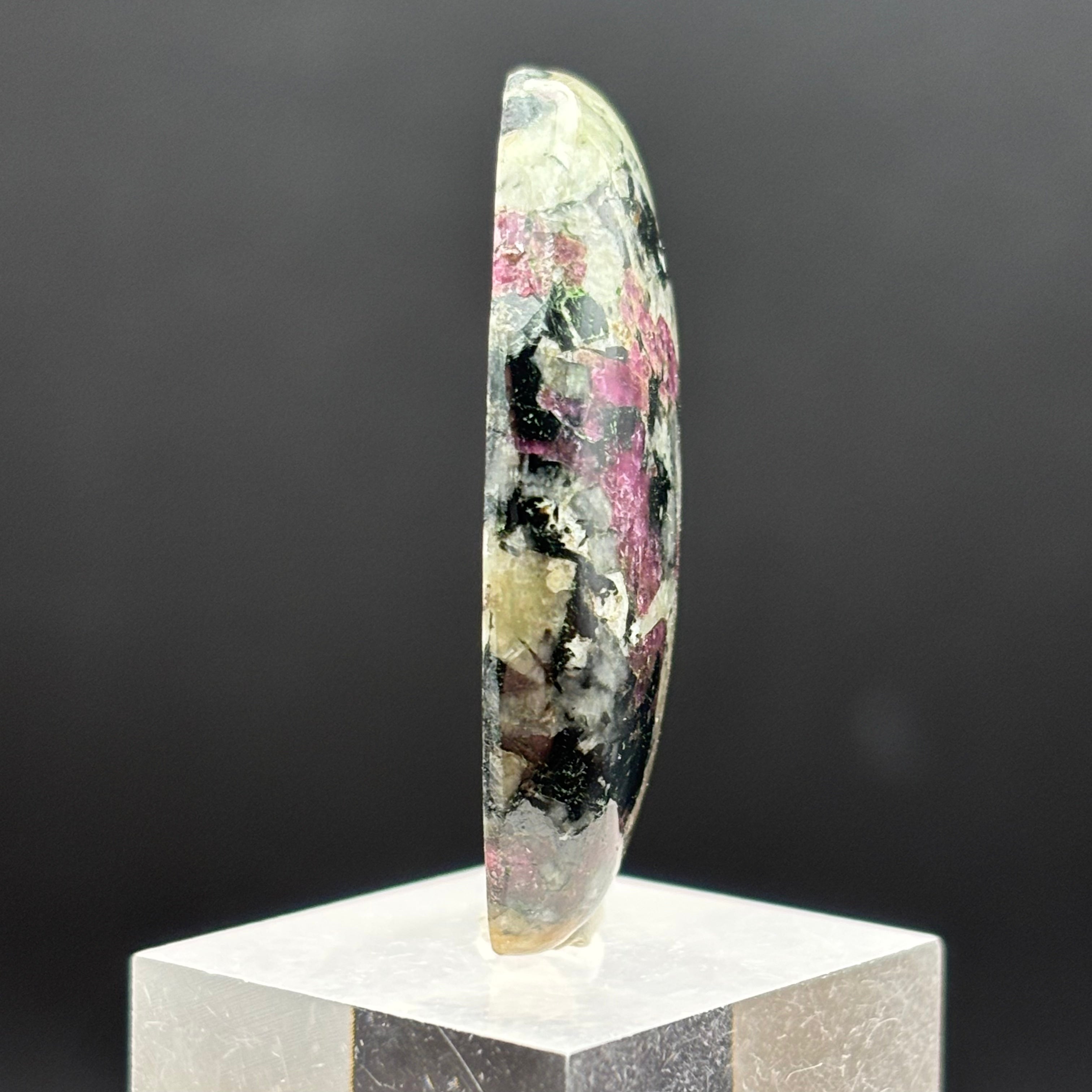 Eudialyte Cabochon - 028