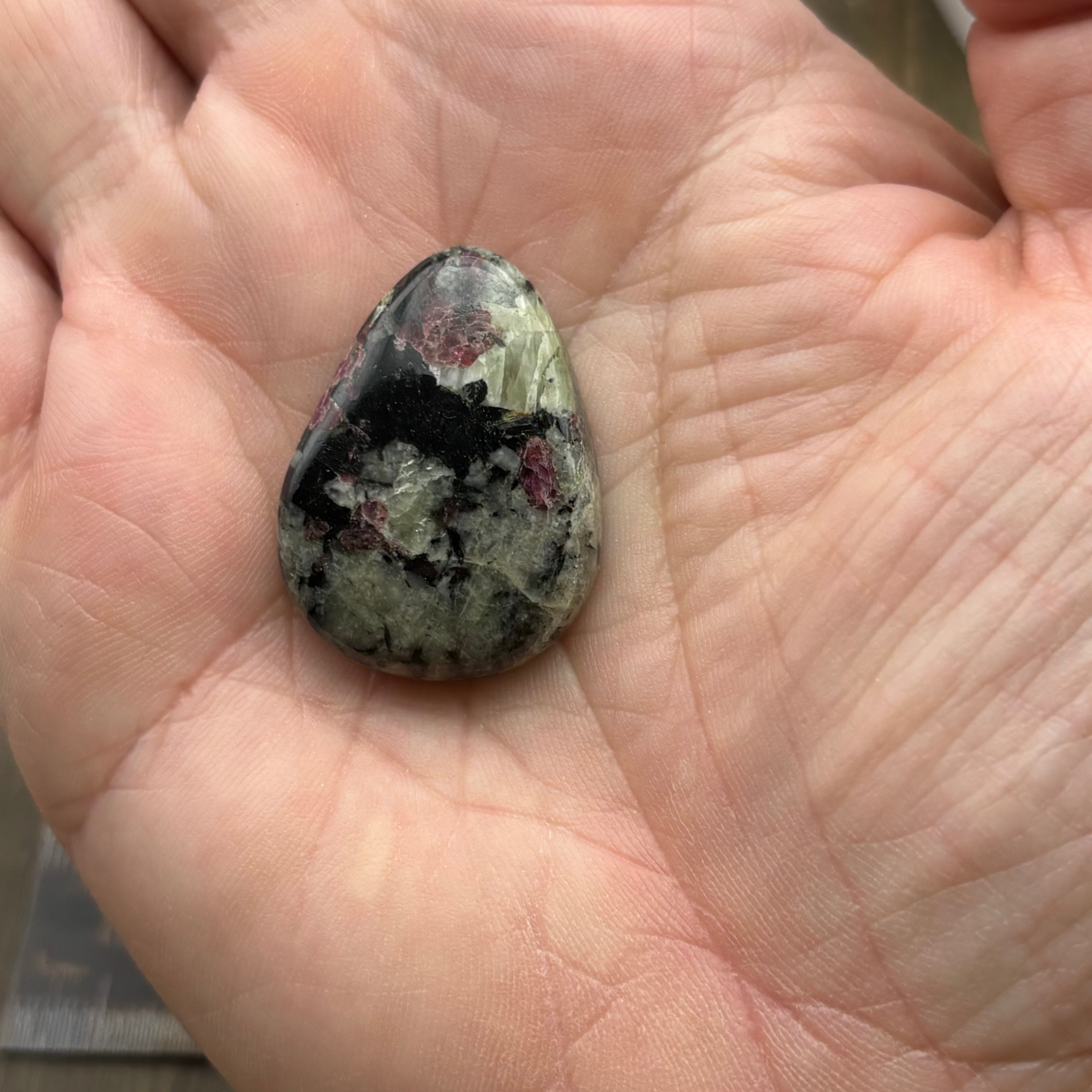 Eudialyte Cabochon - 035