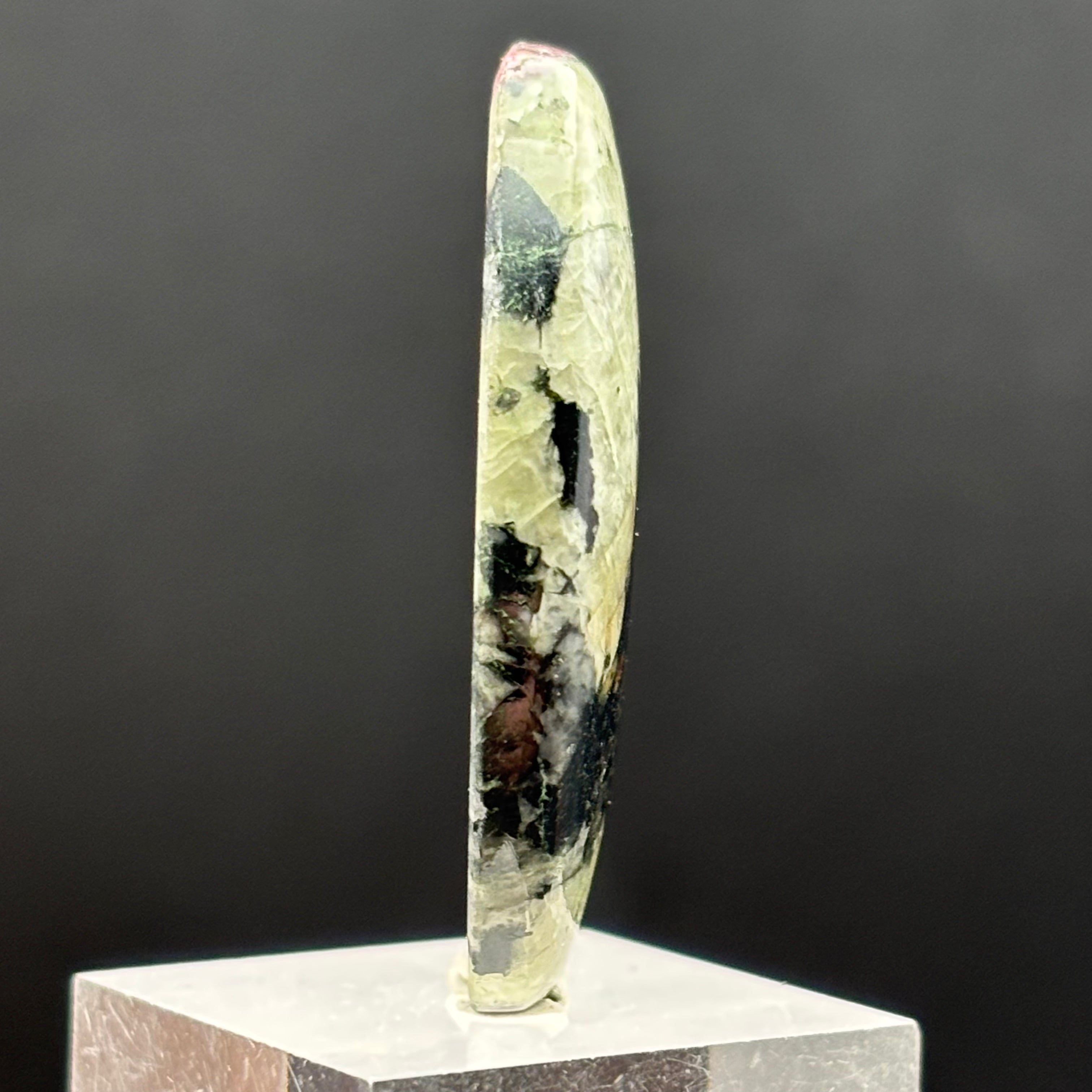Eudialyte Cabochon - 036