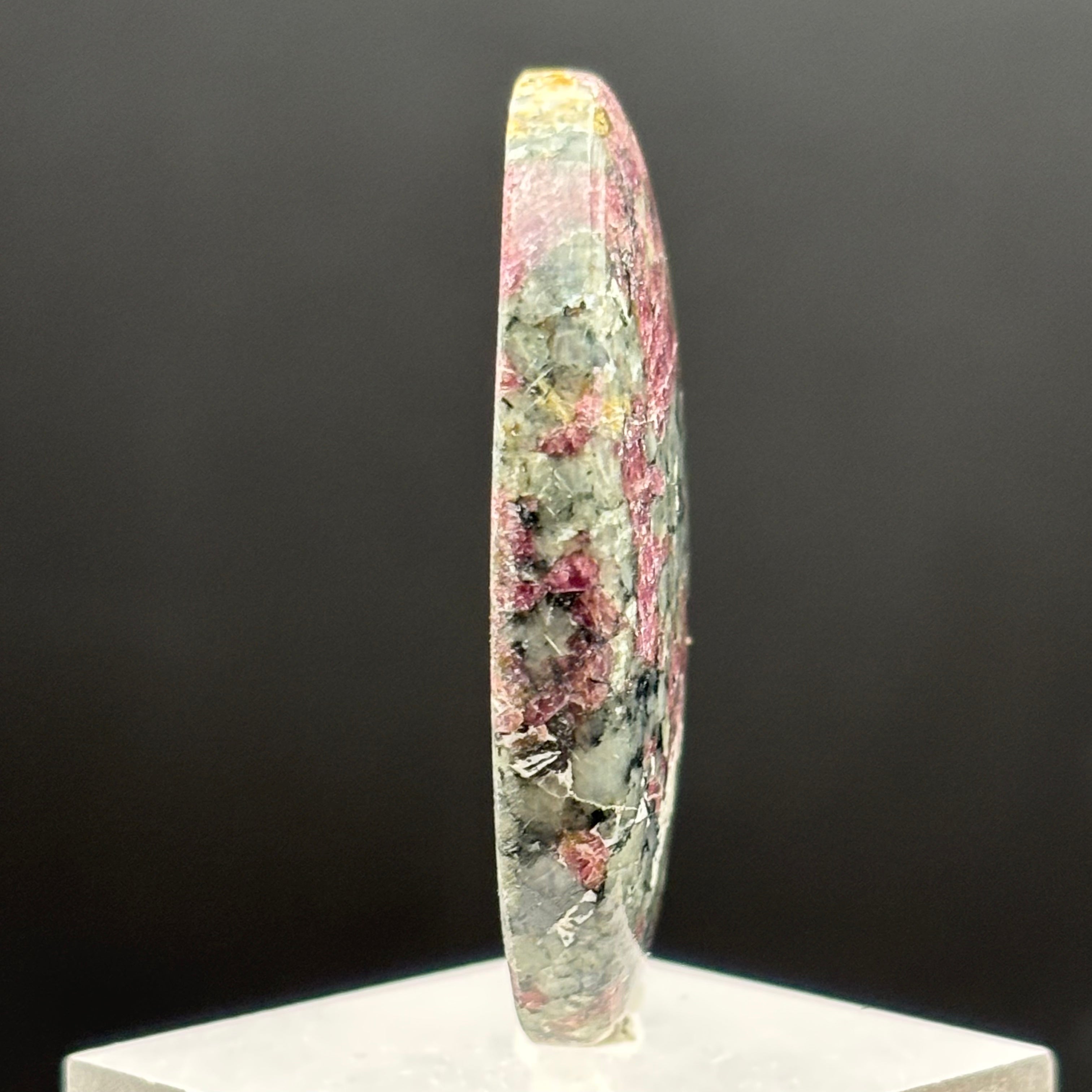 Eudialyte Cabochon - 037