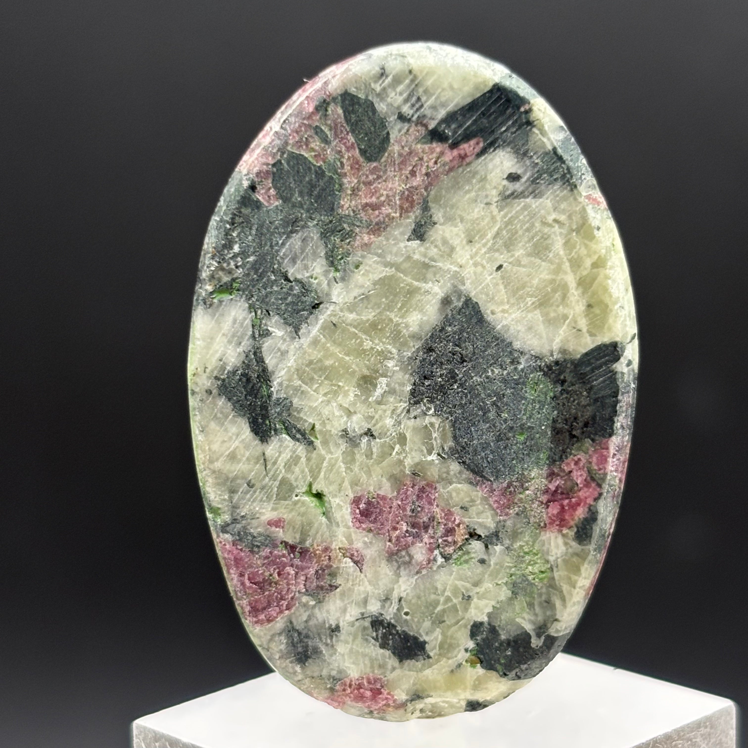 Eudialyte Cabochon - 038