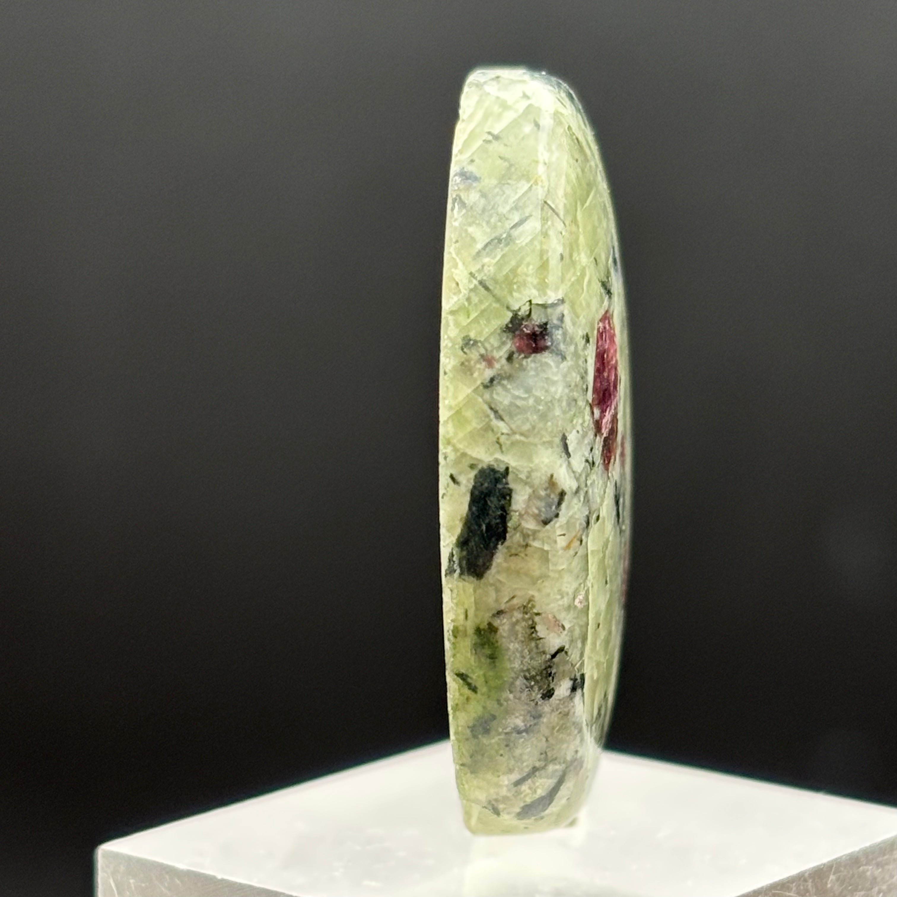 Eudialyte Cabochon - 039