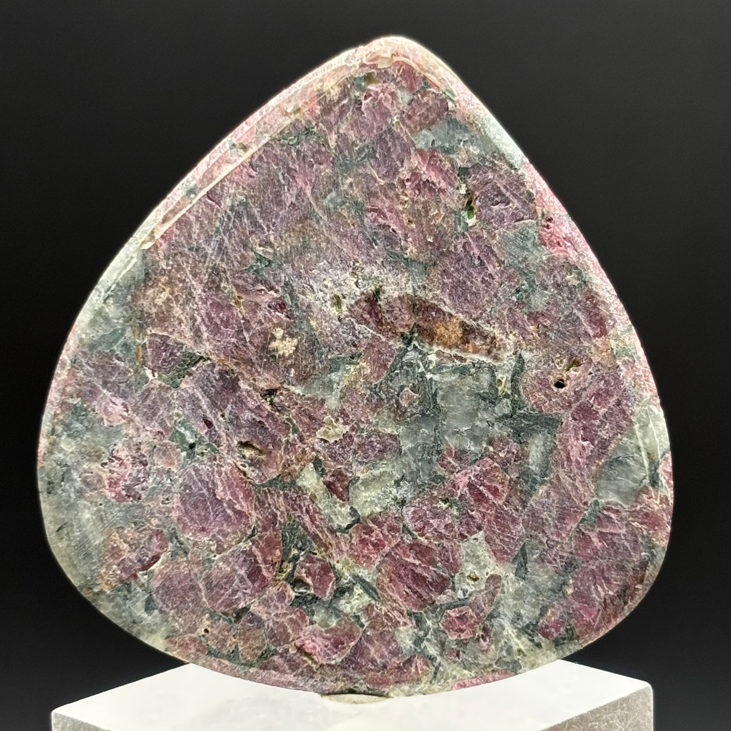 Eudialyte Cabochon - 040