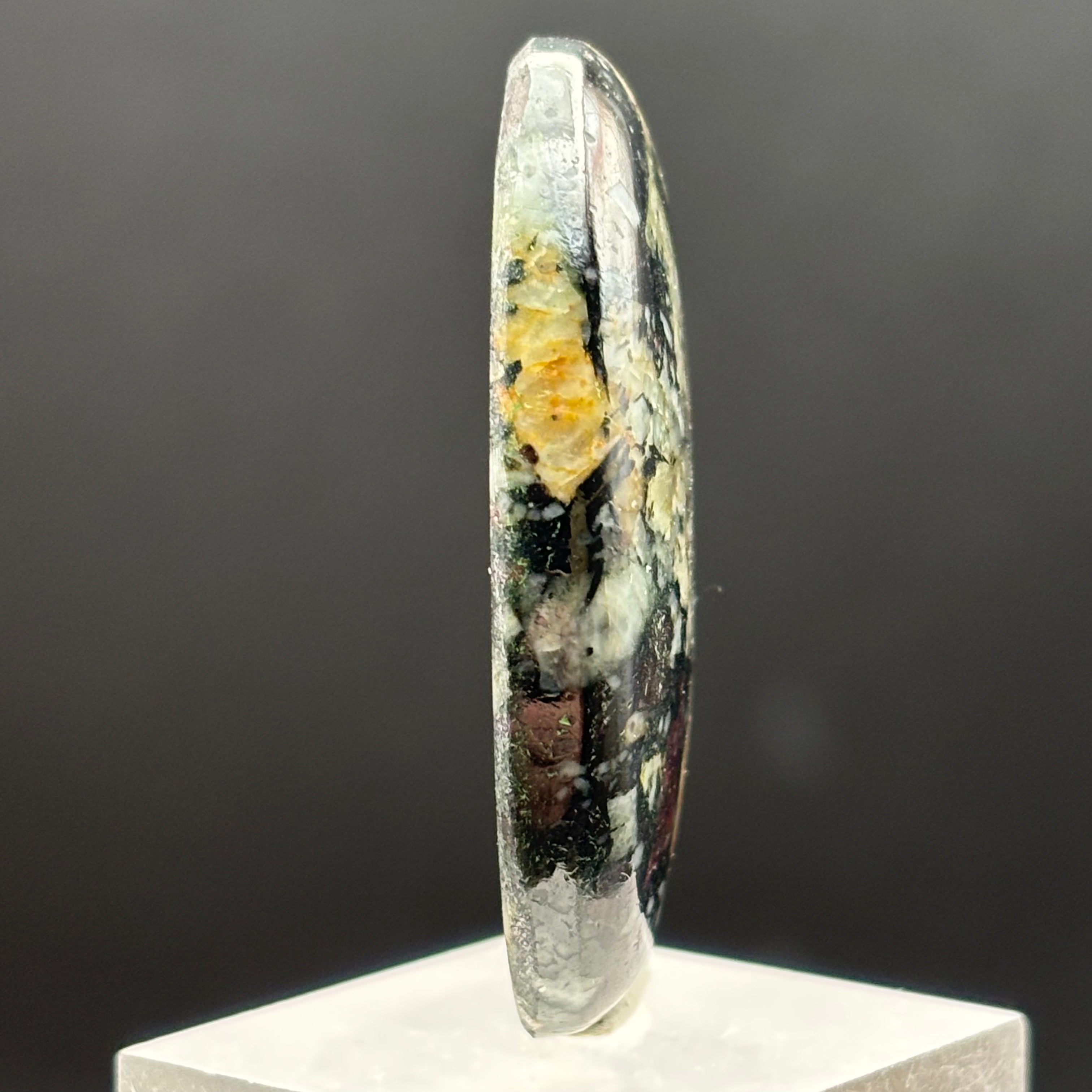 Eudialyte Cabochon - 041